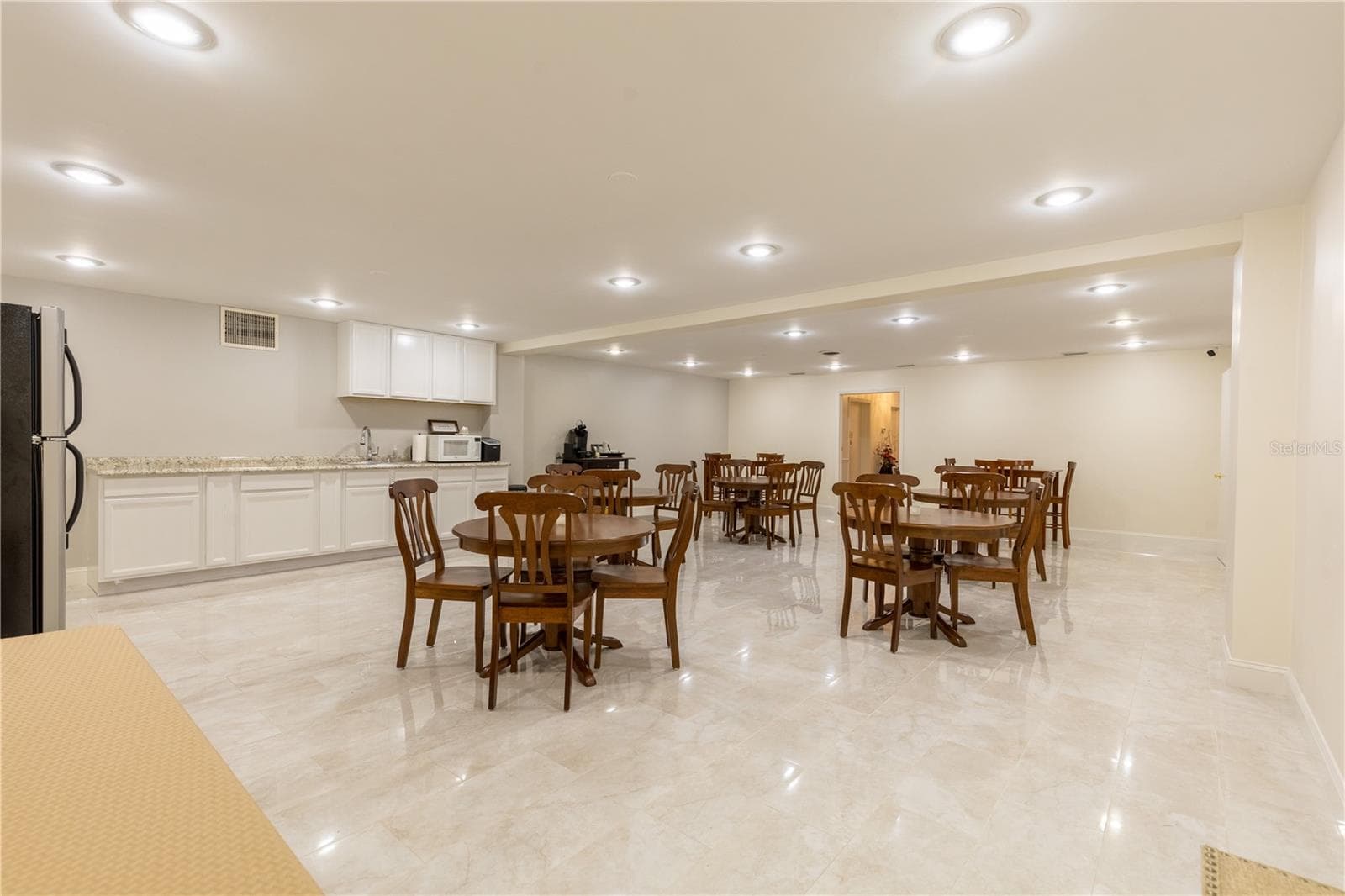 Interior Photo - 3530 49TH ST N, ST PETERSBURG