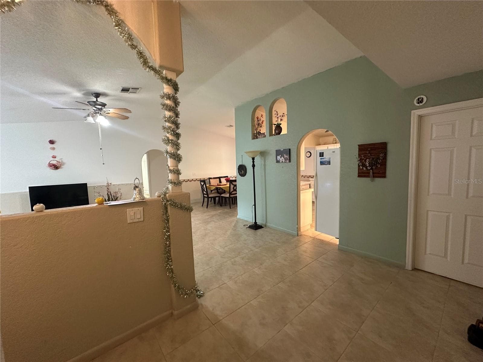Single Family Residence at 746 MADERIA CT, KISSIMMEE, photo 7 of 32