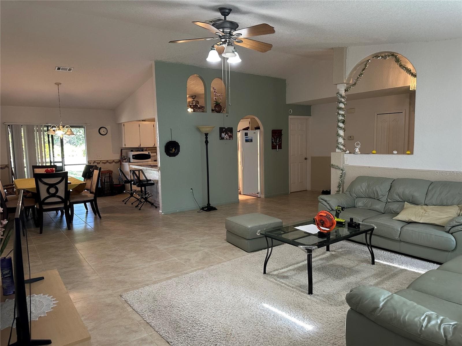 Single Family Residence at 746 MADERIA CT, KISSIMMEE, photo 12 of 32