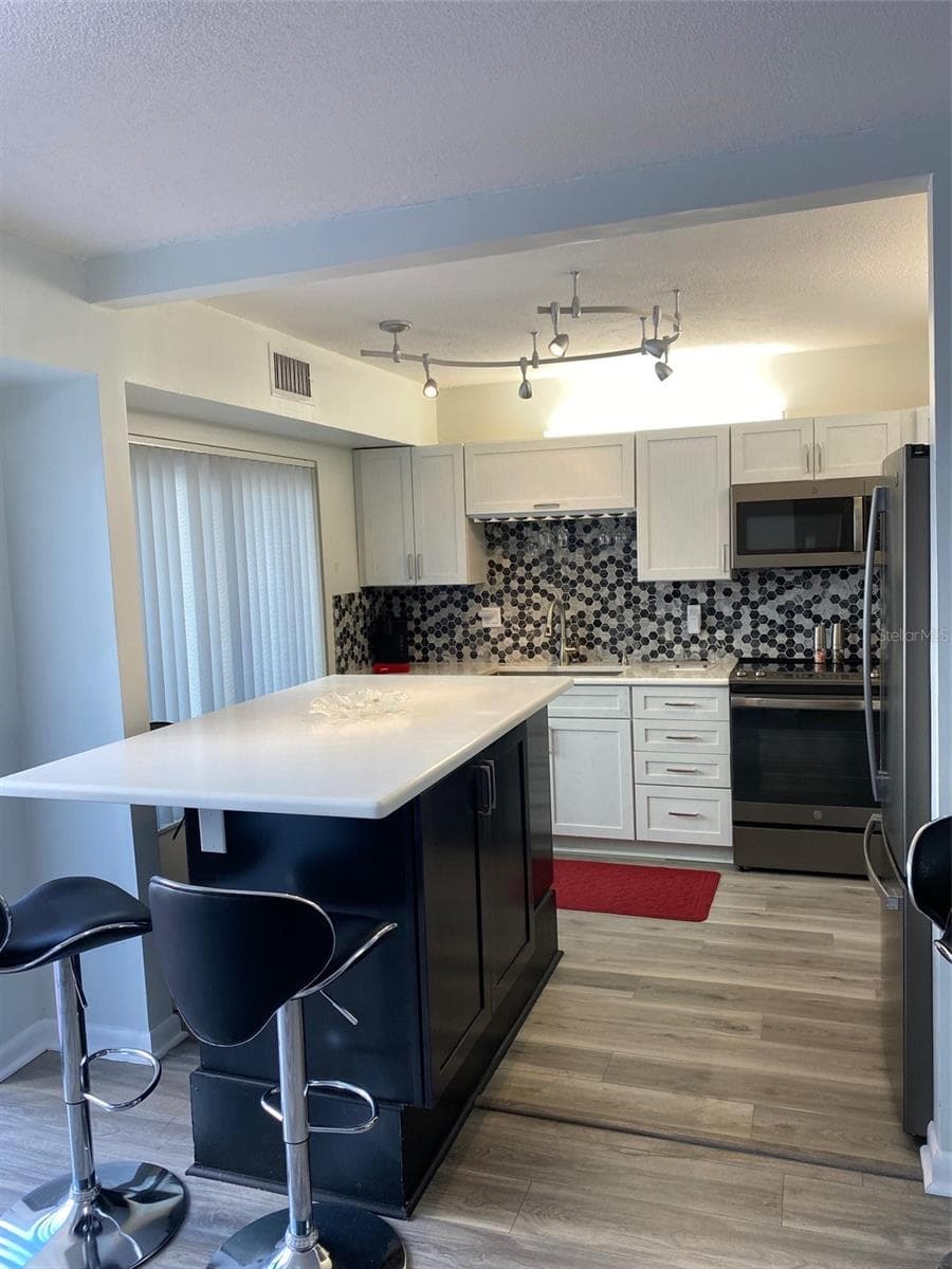 Villa at 2209 BELLEAIR RD #C21, CLEARWATER, photo 9 of 23