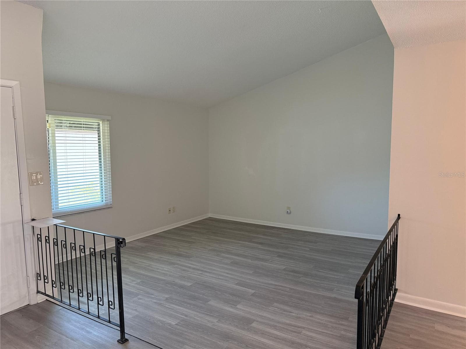 Large living room. - 2207 BELLEAIR RD #B22, CLEARWATER