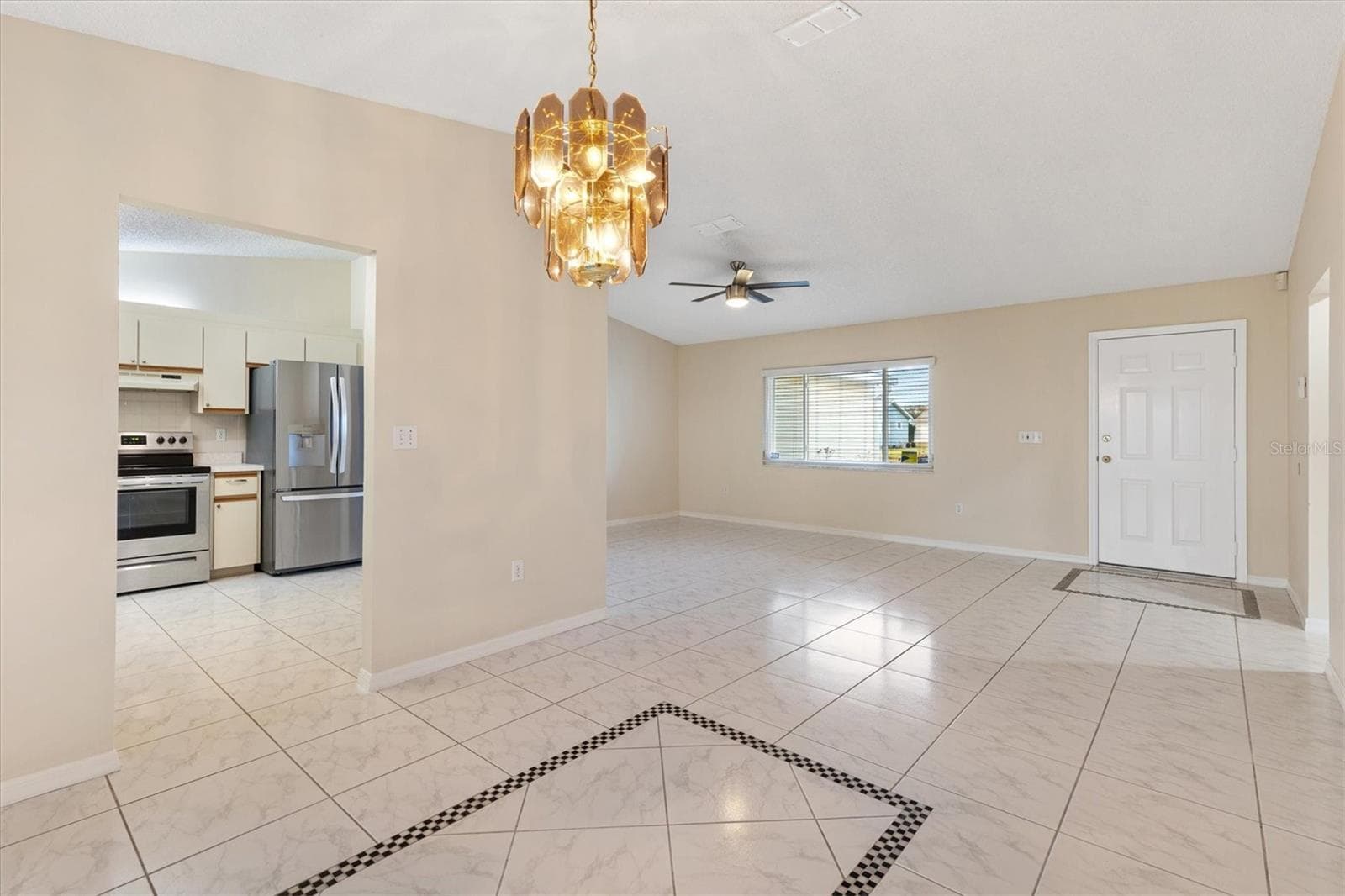 Single Family Residence at 10767 SE 174TH LOOP, SUMMERFIELD, photo 10 of 45