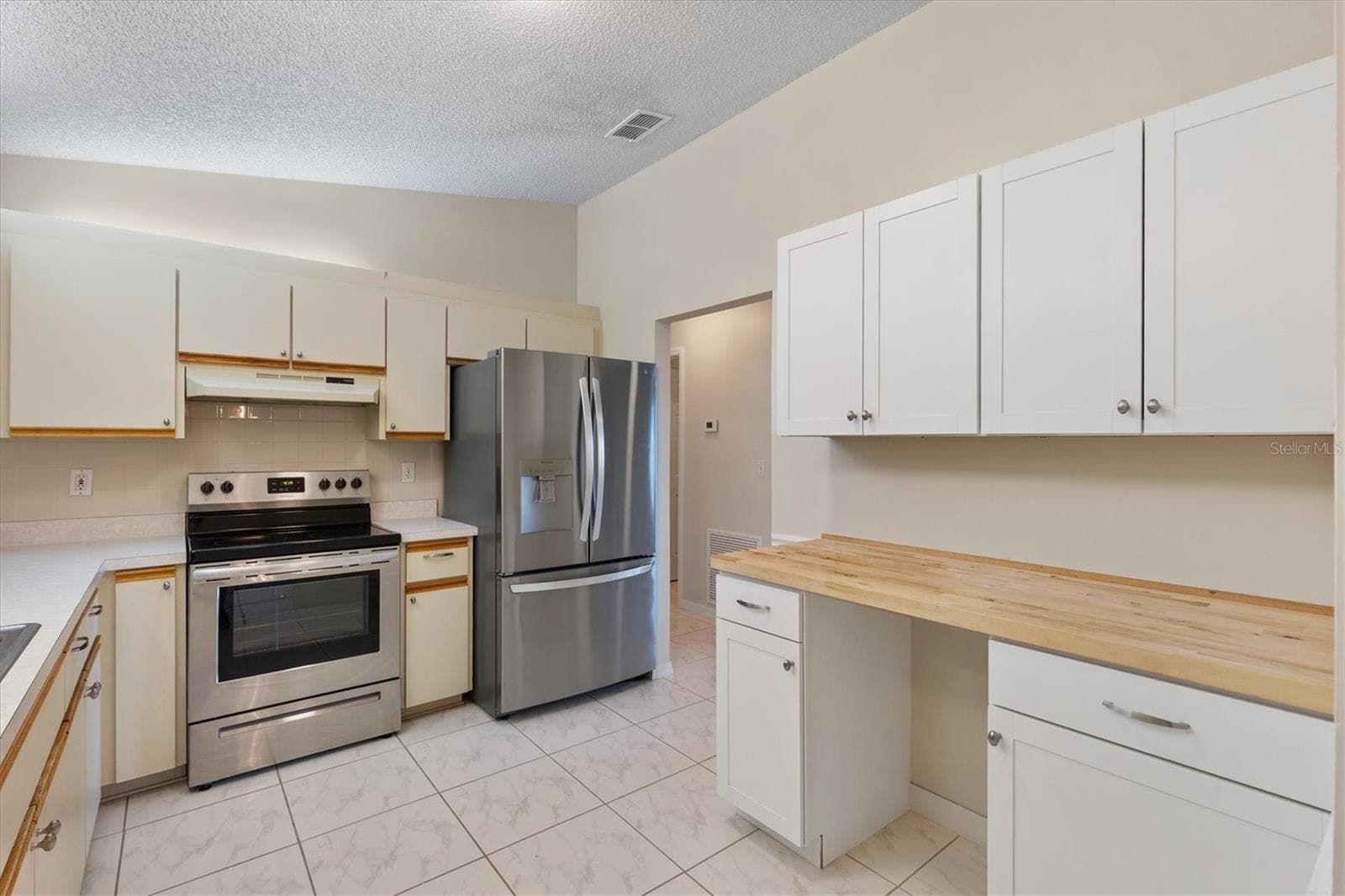 Single Family Residence at 10767 SE 174TH LOOP, SUMMERFIELD, photo 12 of 45