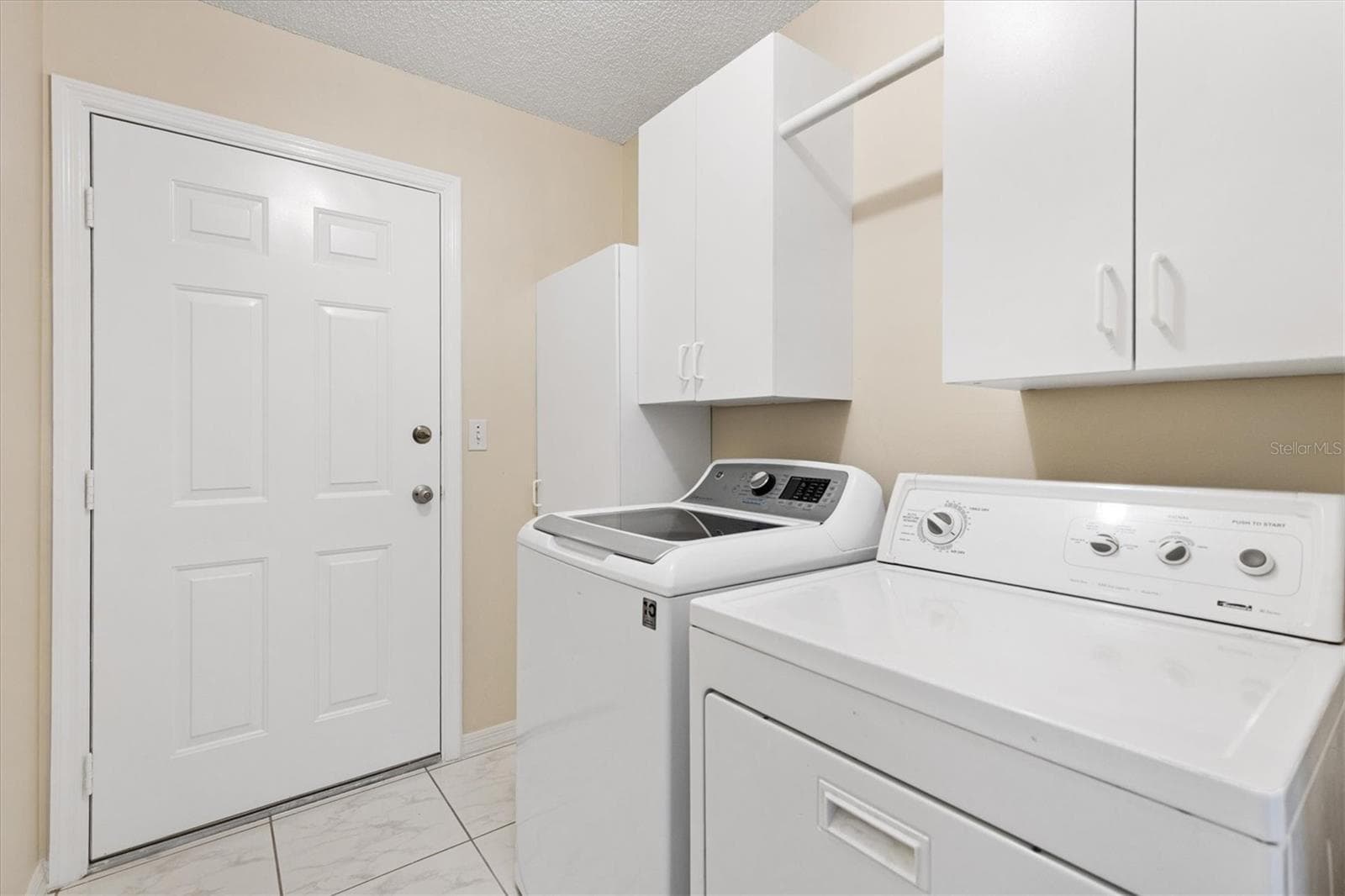 Single Family Residence at 10767 SE 174TH LOOP, SUMMERFIELD, photo 30 of 45