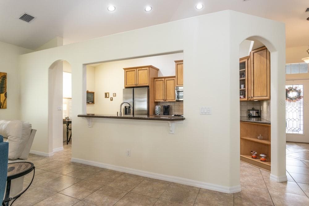 Single Family Residence at 150 W WATERSIDE PKWY, PALM COAST, photo 6 of 40
