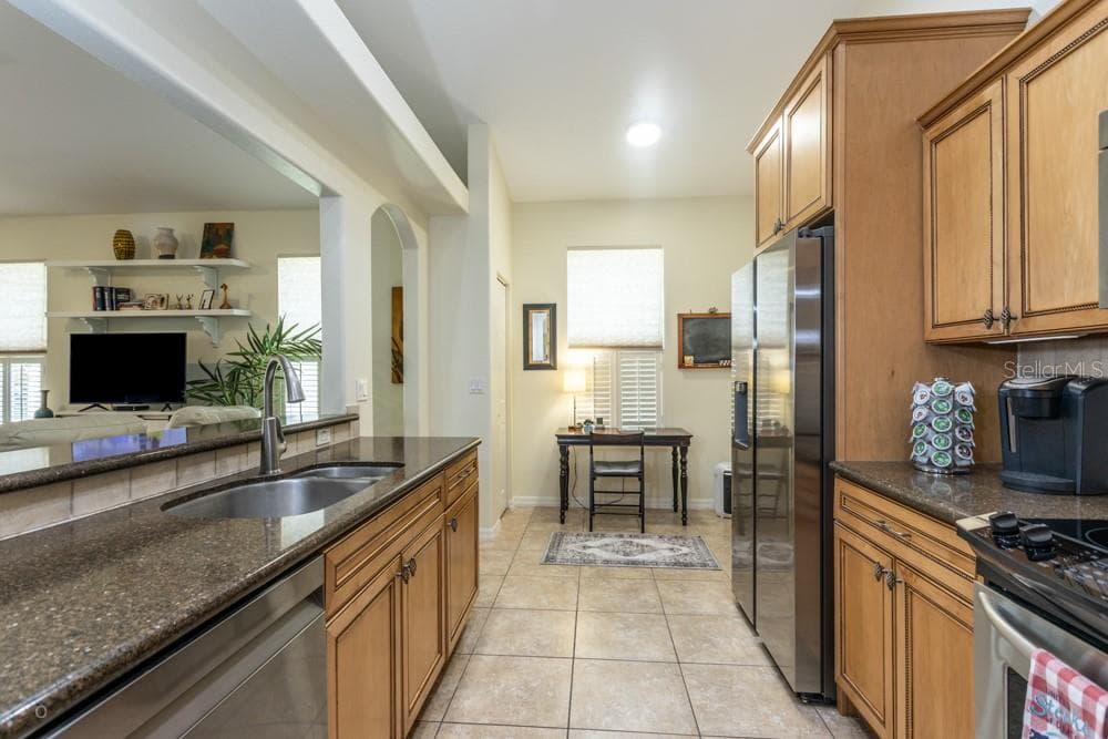 Single Family Residence at 150 W WATERSIDE PKWY, PALM COAST, photo 8 of 40