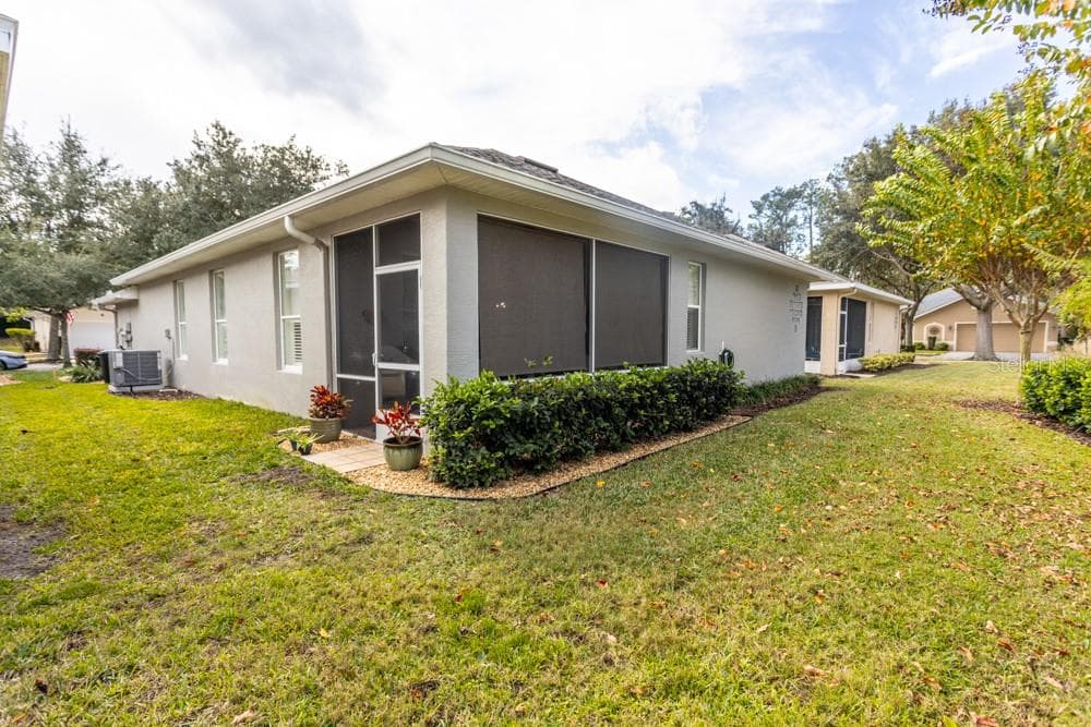 Single Family Residence at 150 W WATERSIDE PKWY, PALM COAST, photo 30 of 40