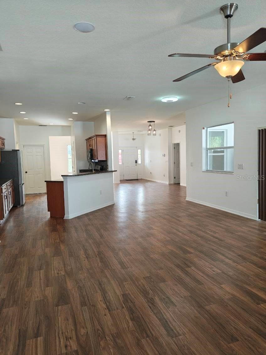 Single Family Residence at 1561 SHOREWOOD DR, AUBURNDALE, photo 5 of 20
