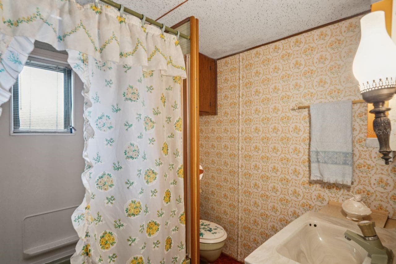 Mobile Home at 9310 KIOWA DR, NEW PORT RICHEY, photo 16 of 26