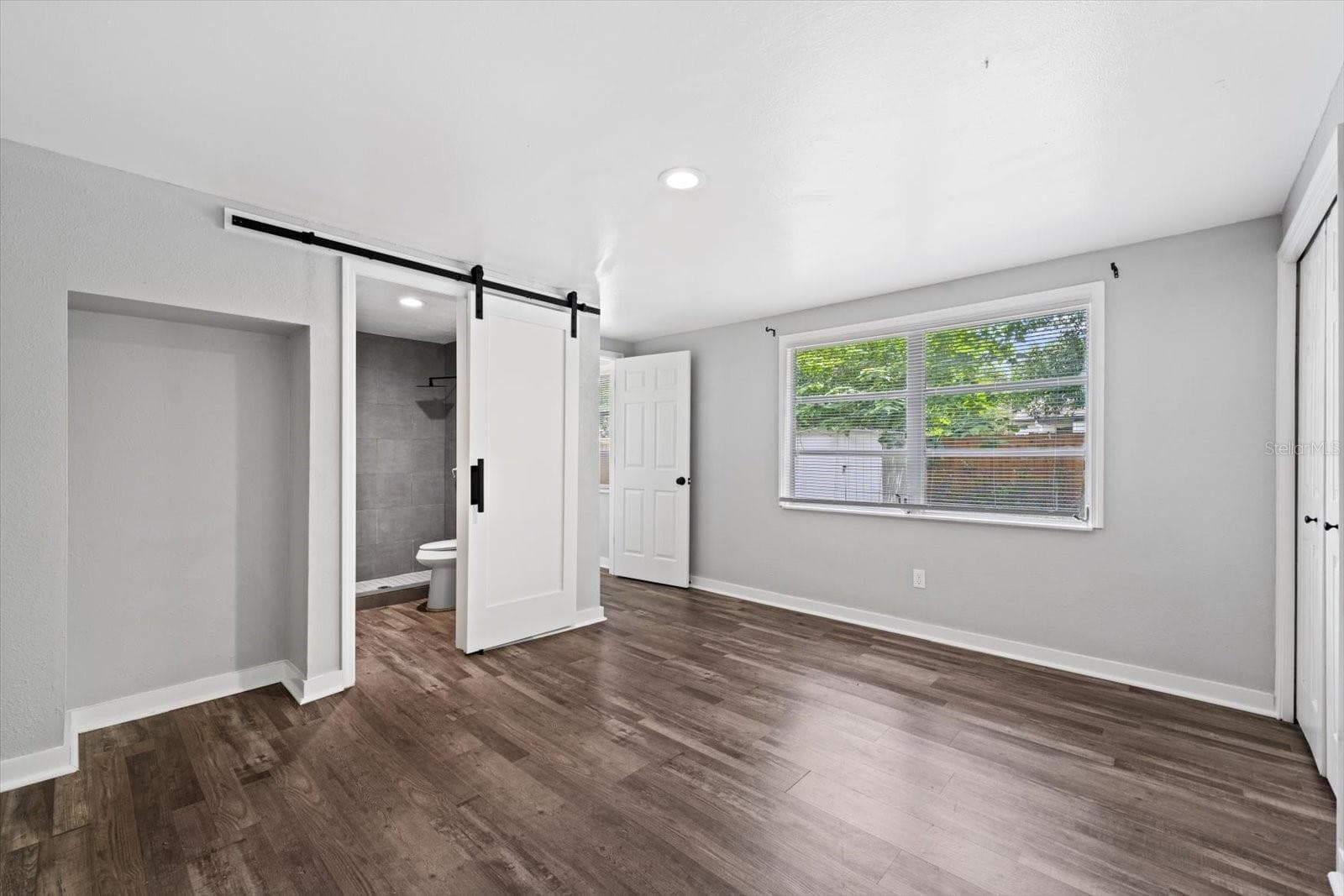 Single Family Residence at 305 E BOUGAINVILLEA AVE, TAMPA, photo 10 of 22