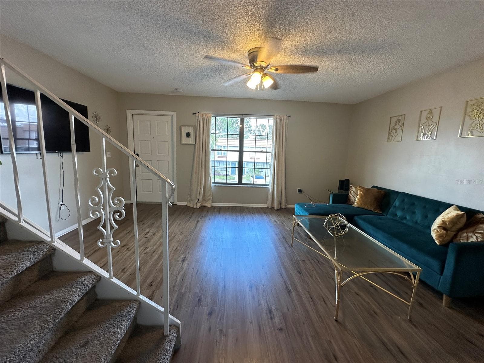 Livingroom - 6060 VILLAGE CIR #6060, ORLANDO