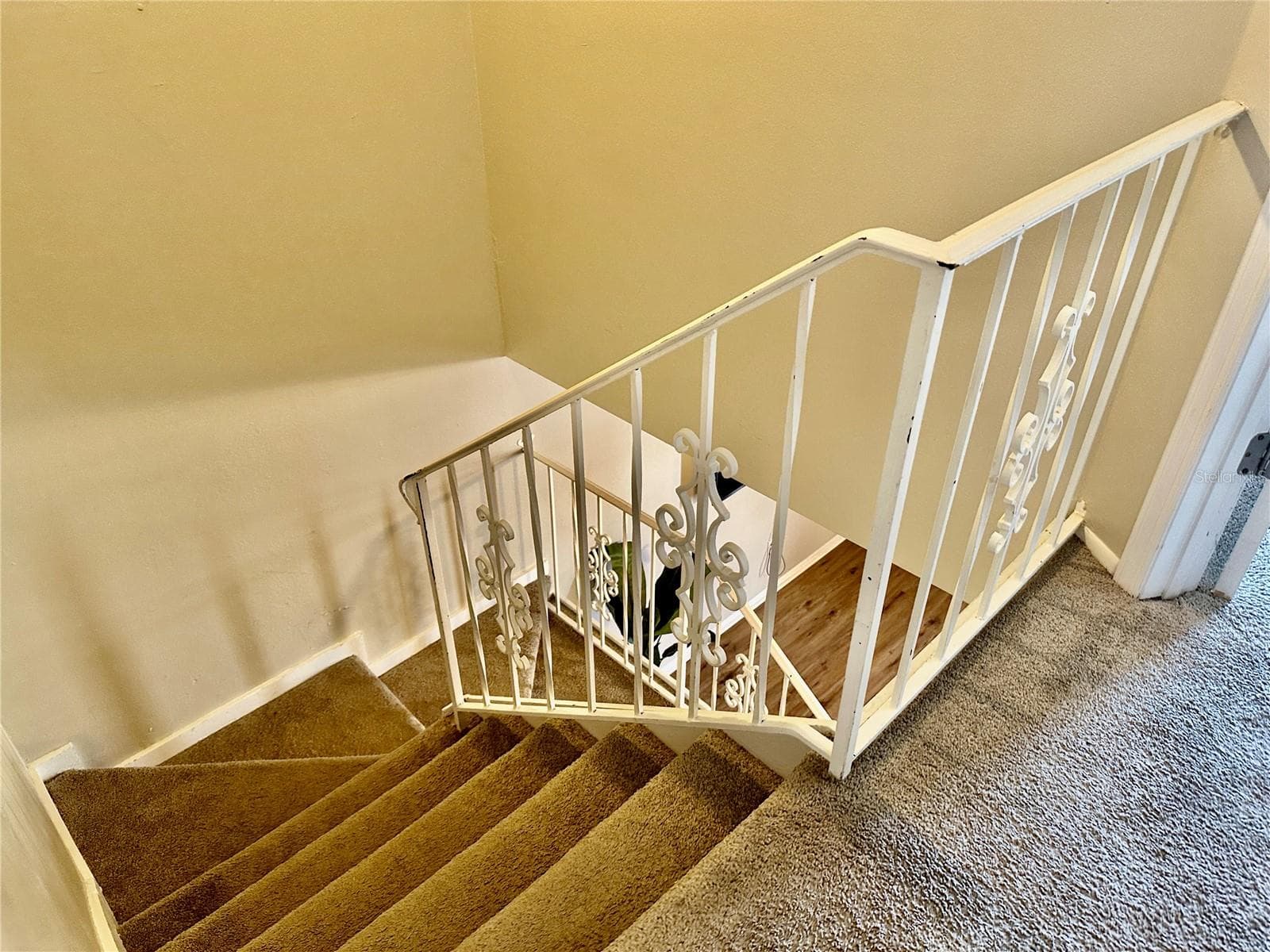 Second floor landing - 6060 VILLAGE CIR #6060, ORLANDO