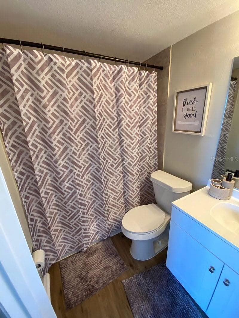 Second bathroom - 6060 VILLAGE CIR #6060, ORLANDO