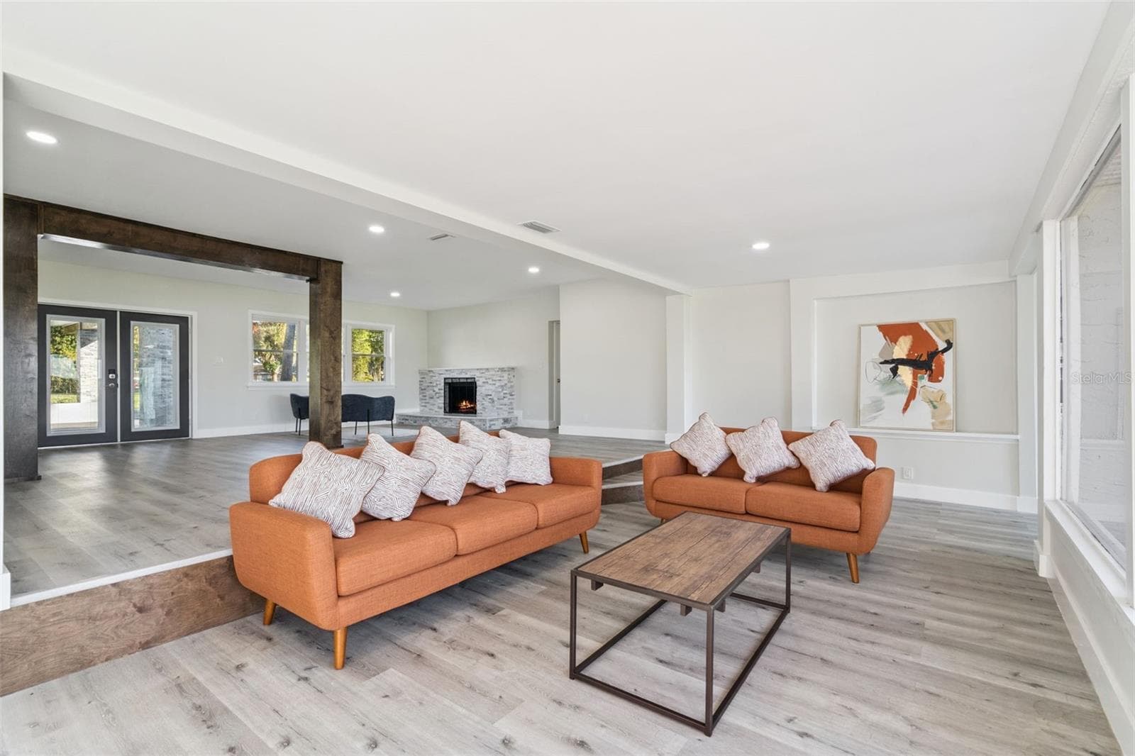 Living Room - 5526 PARKDALE DR, ORLANDO