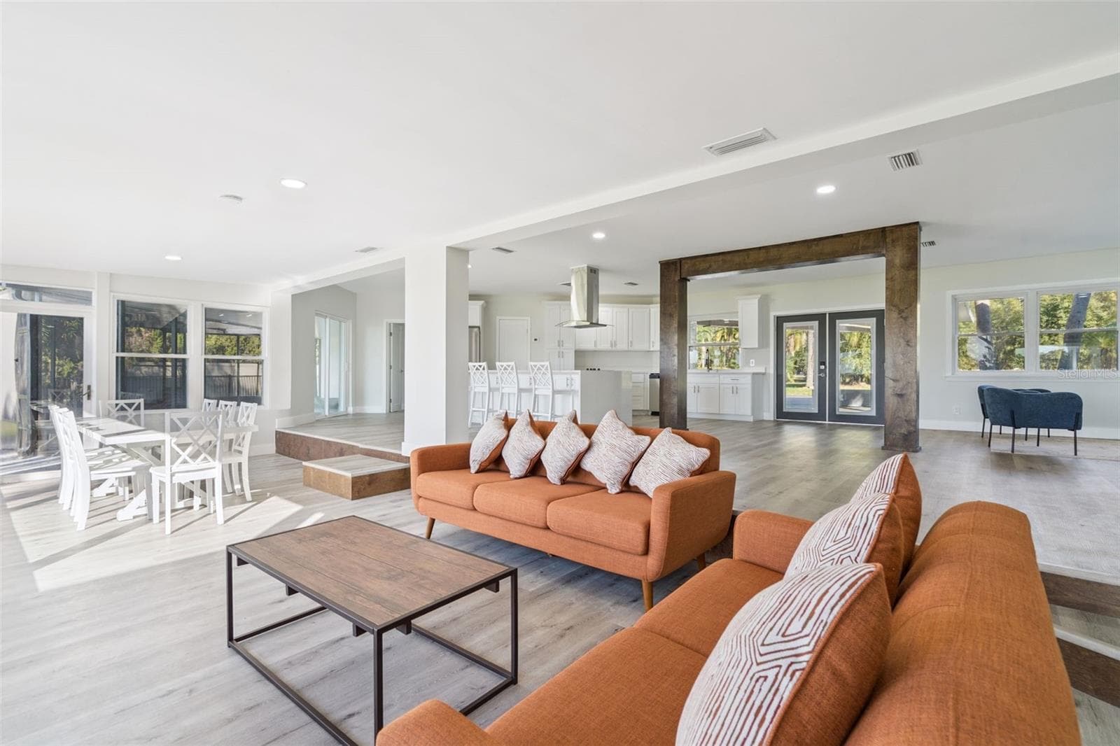 Single Family Residence at 5526 PARKDALE DR, ORLANDO, photo 11 of 76
