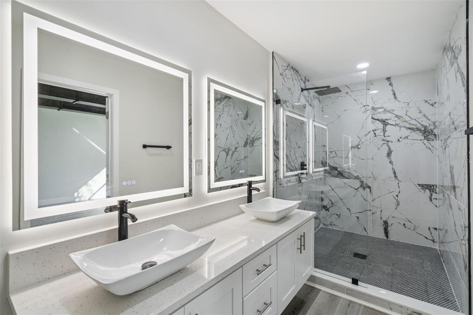 Master Bathroom - 5526 PARKDALE DR, ORLANDO