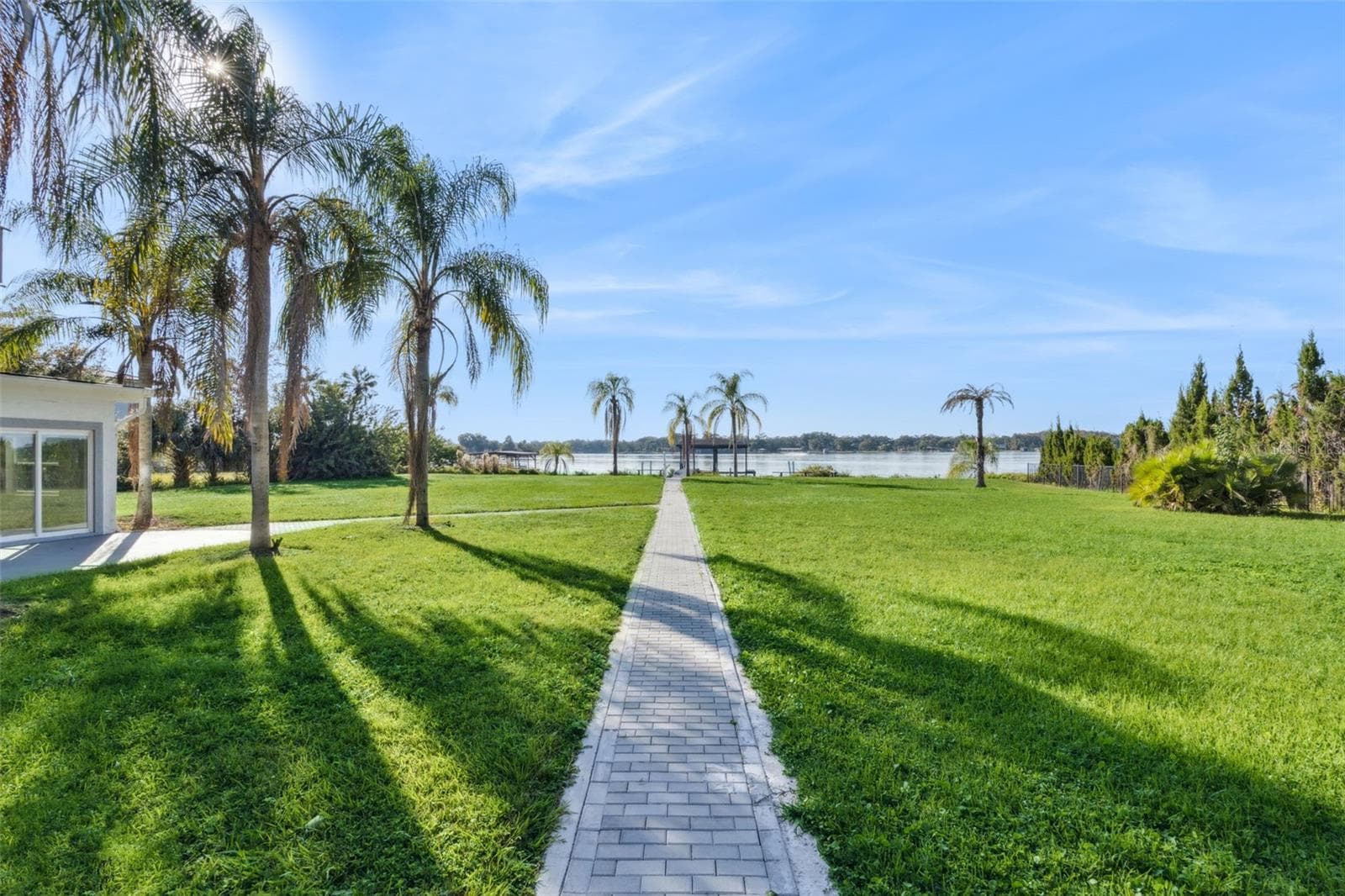 Path to Dock/Backyard - 5526 PARKDALE DR, ORLANDO