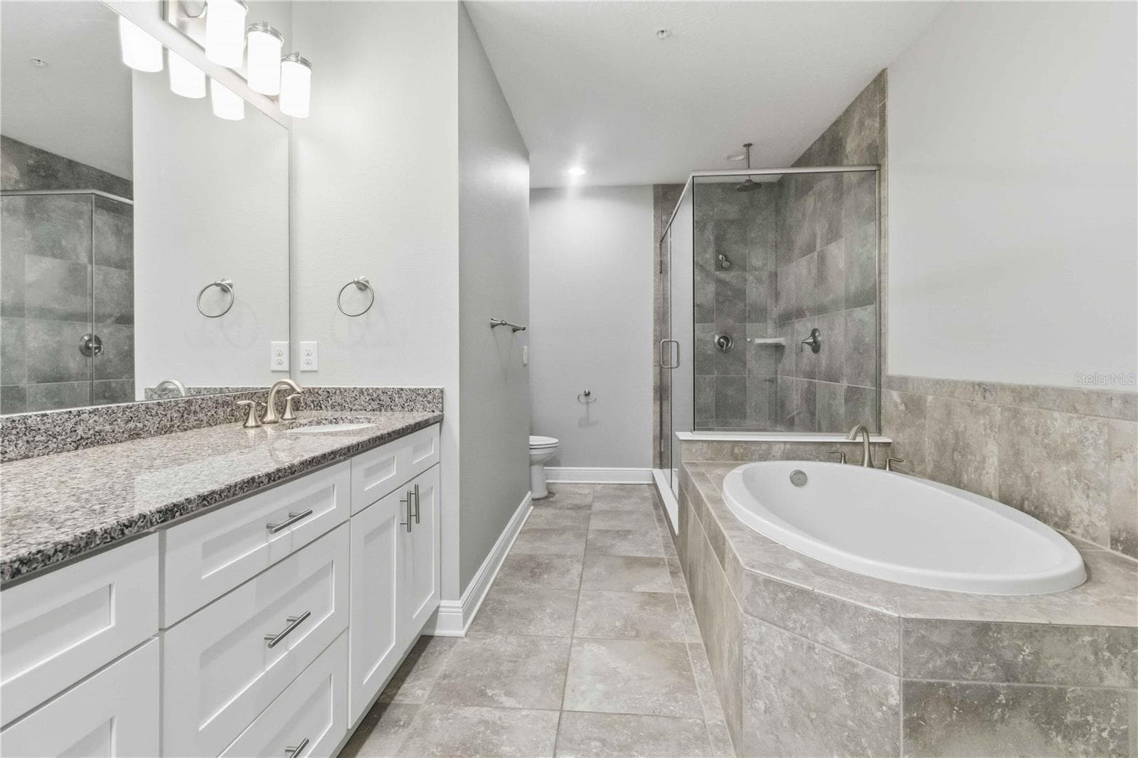 Primary En Suite with Garden Tub - 3418 79TH STREET CIR W #101, BRADENTON