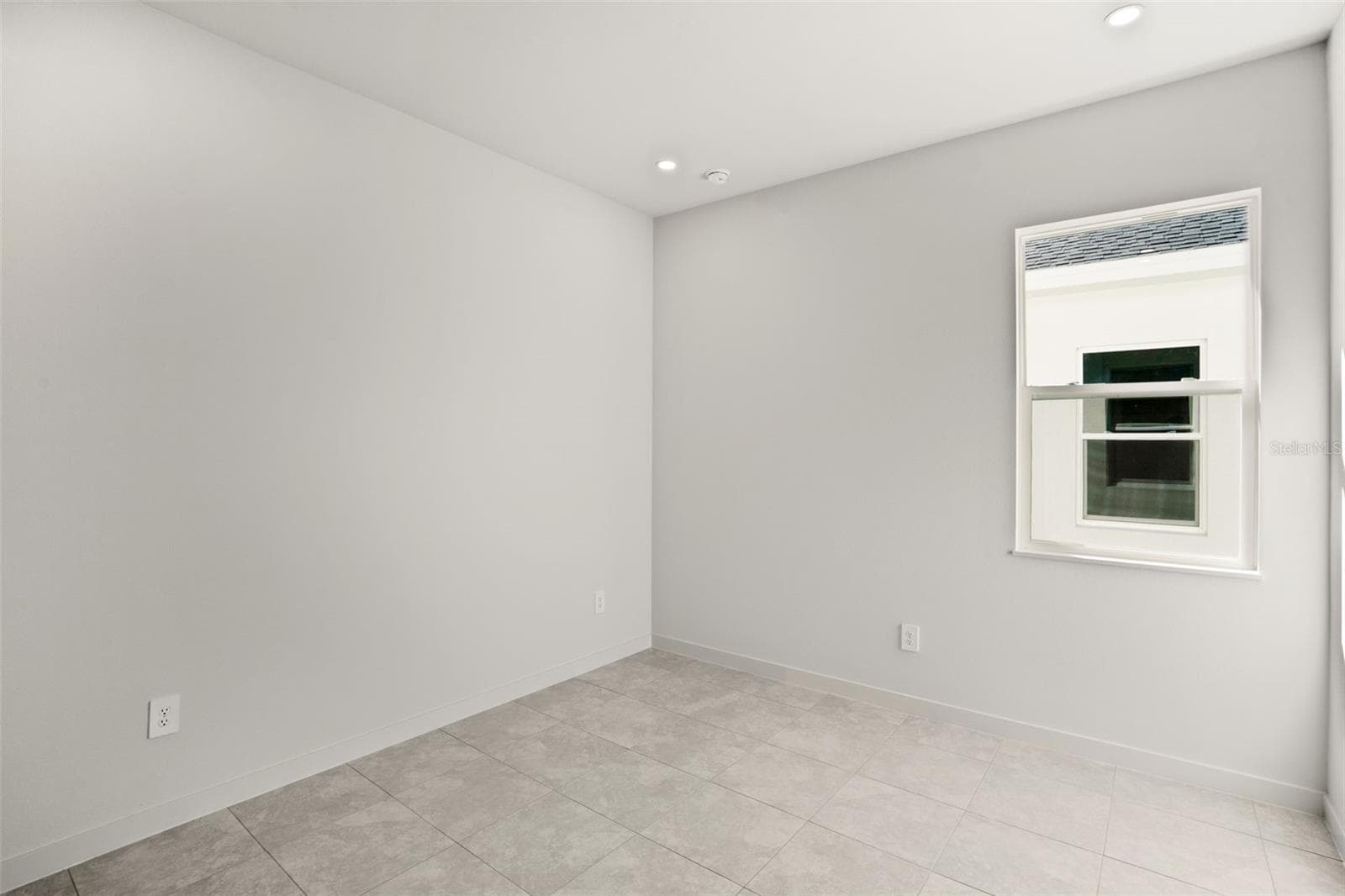 Single Family Residence at 438 SKYFIELD CT, LADY LAKE, photo 24 of 44