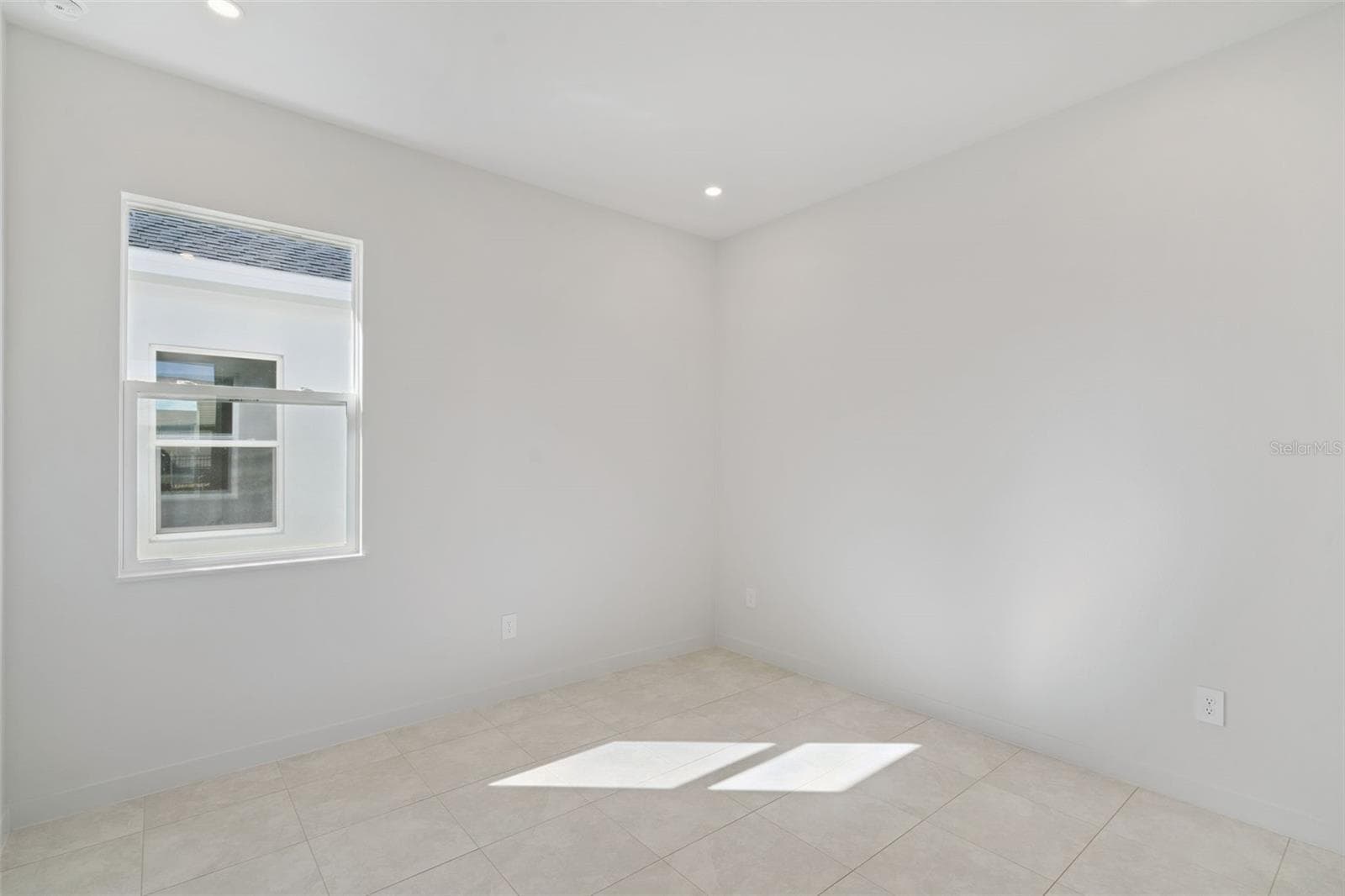 Single Family Residence at 438 SKYFIELD CT, LADY LAKE, photo 28 of 44