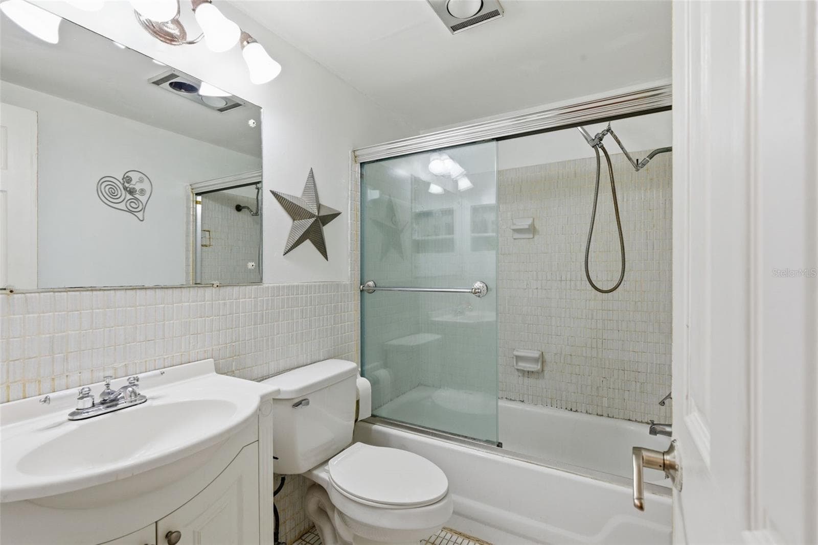 Condominium at 5876 21ST ST N #5, ST PETERSBURG, photo 11 of 20