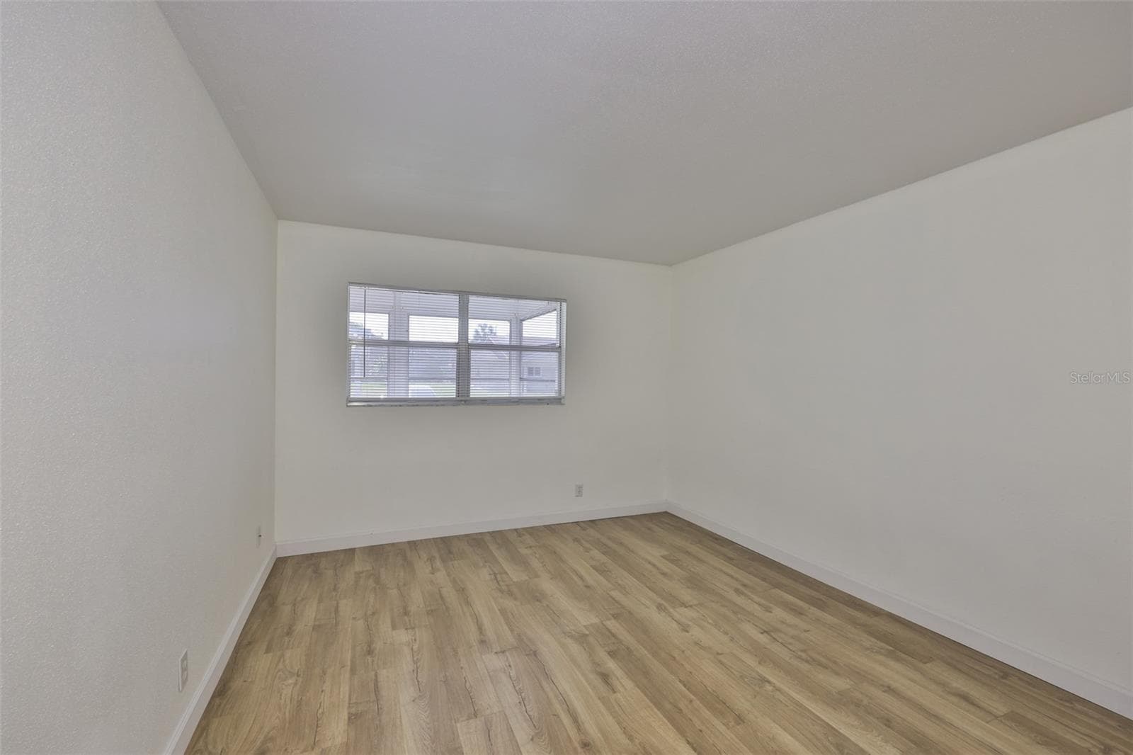 Primary bedroom - 1811 BEDFORD LN #153, SUN CITY CENTER