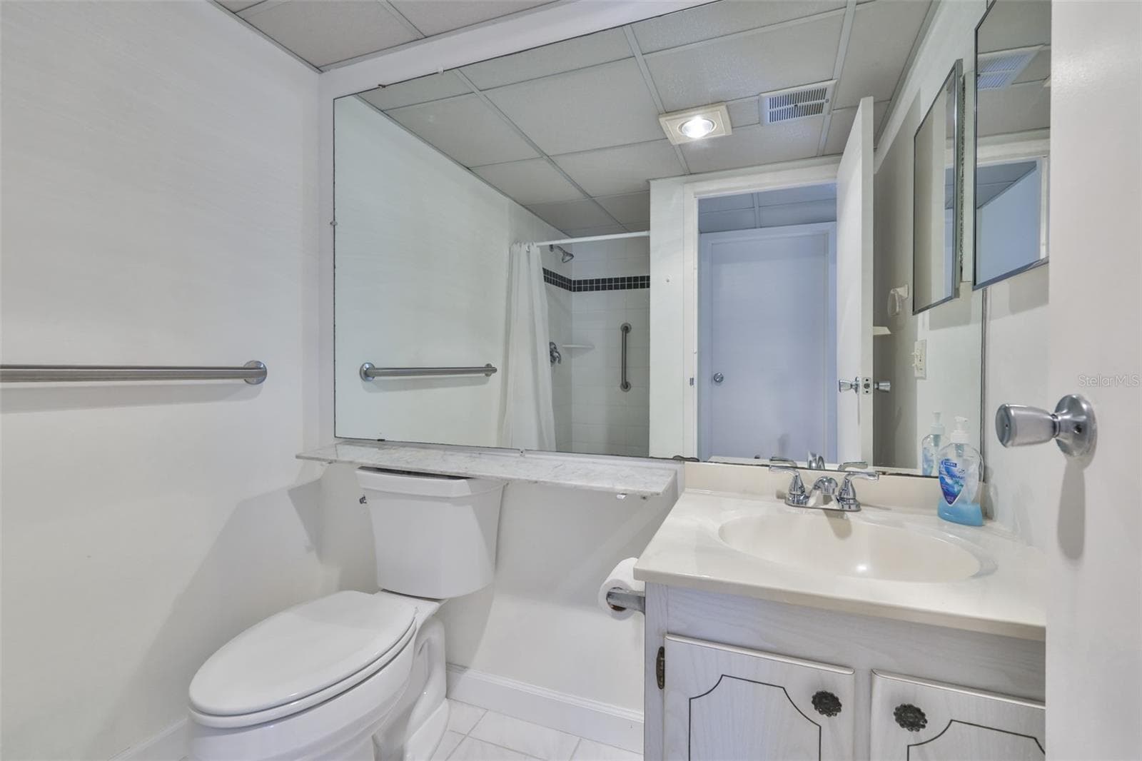 Primary bath, stall shower - 1811 BEDFORD LN #153, SUN CITY CENTER