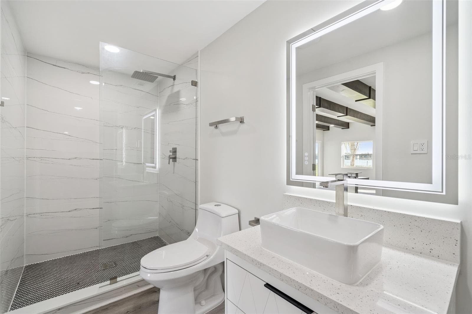 Bath 4 - 5526 PARKDALE DR, ORLANDO