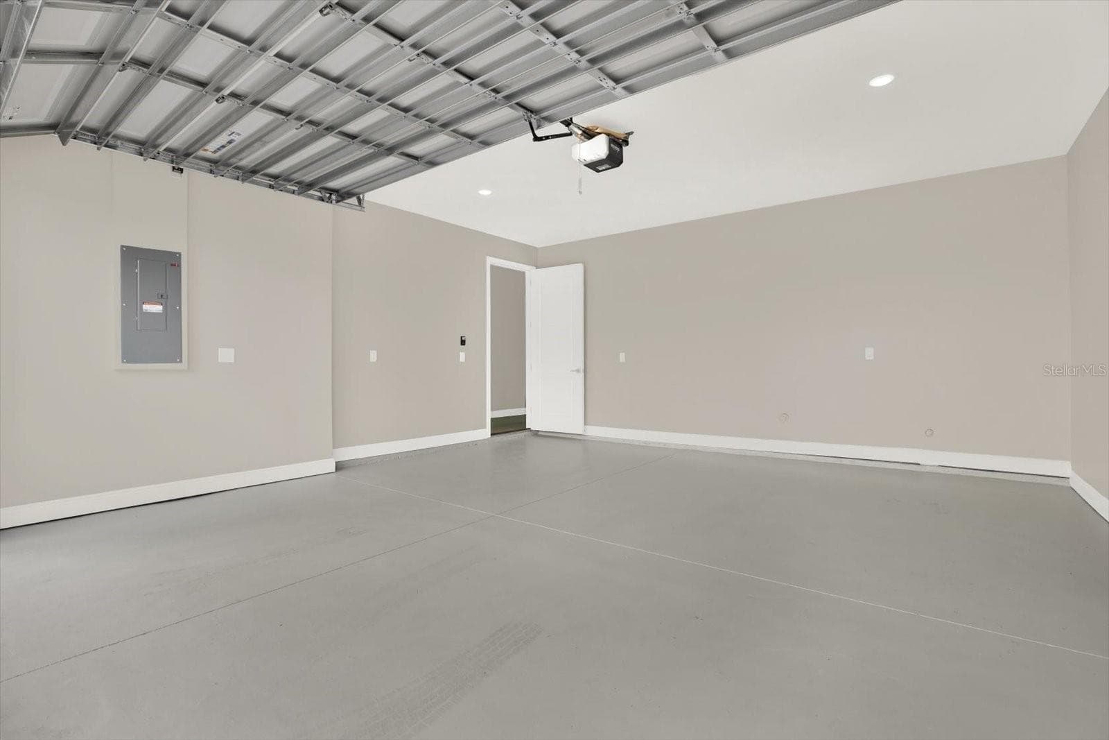 Townhouse at 3847 SEENA MANOR CT, TAMPA, photo 41 of 46
