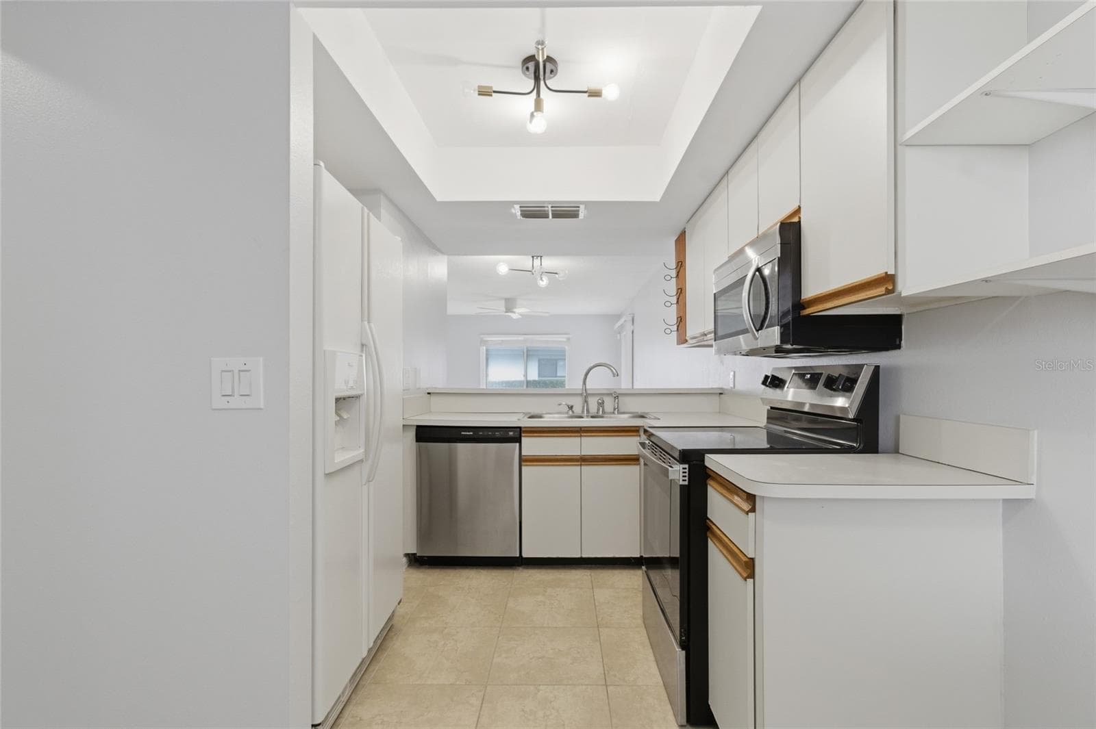 Kitchen - 2701 COUNTRYSIDE BLVD #102, CLEARWATER
