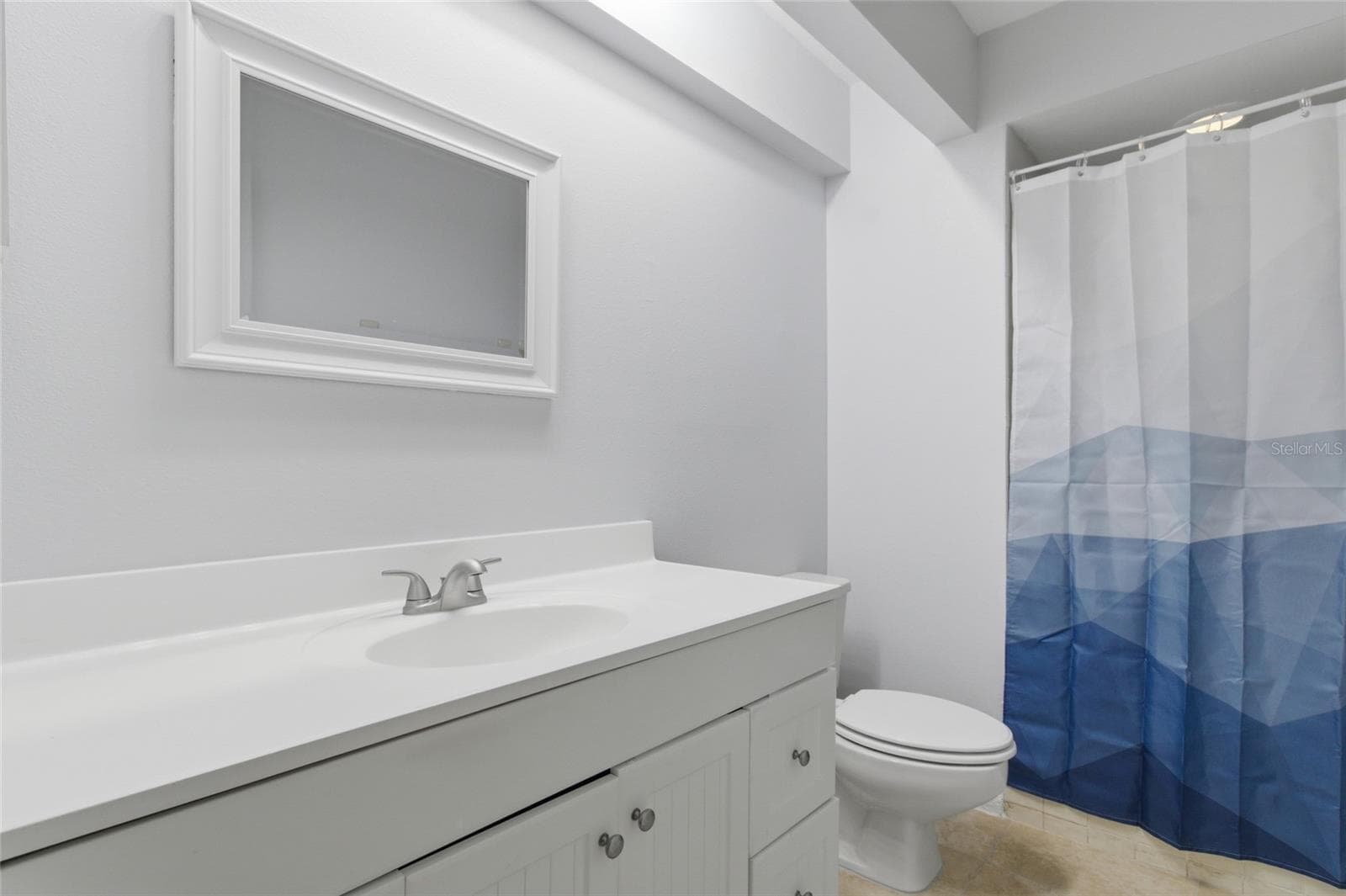 Hall Bath - 2701 COUNTRYSIDE BLVD #102, CLEARWATER