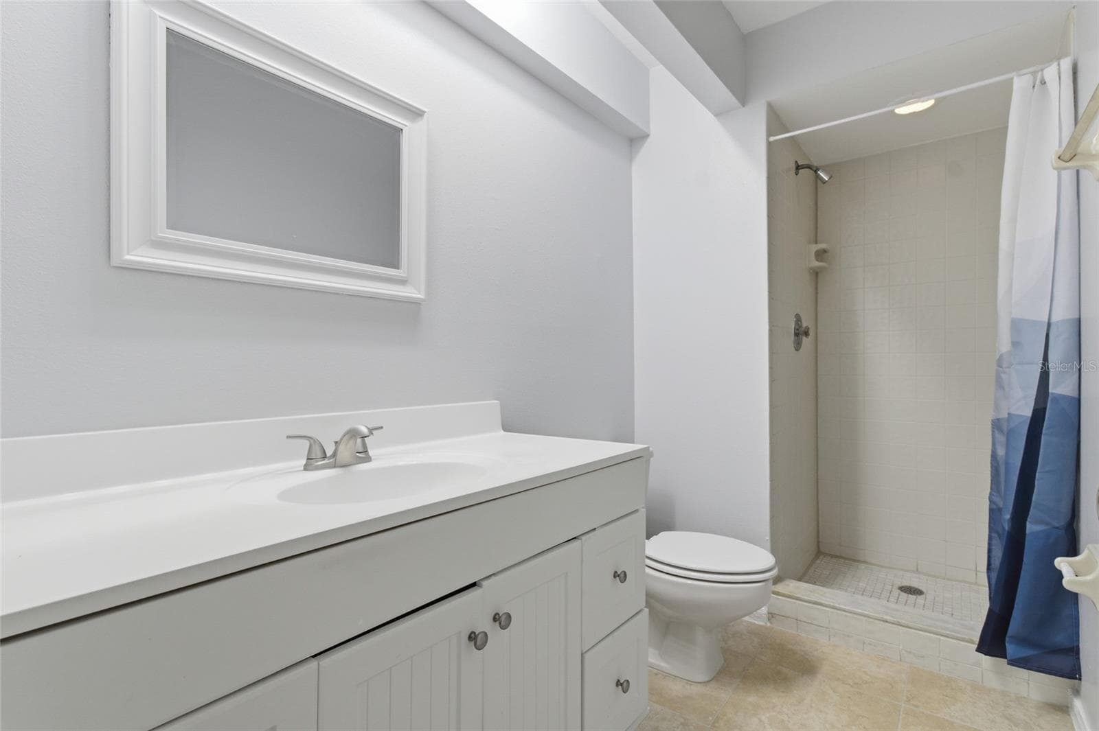 Hall Bath - 2701 COUNTRYSIDE BLVD #102, CLEARWATER