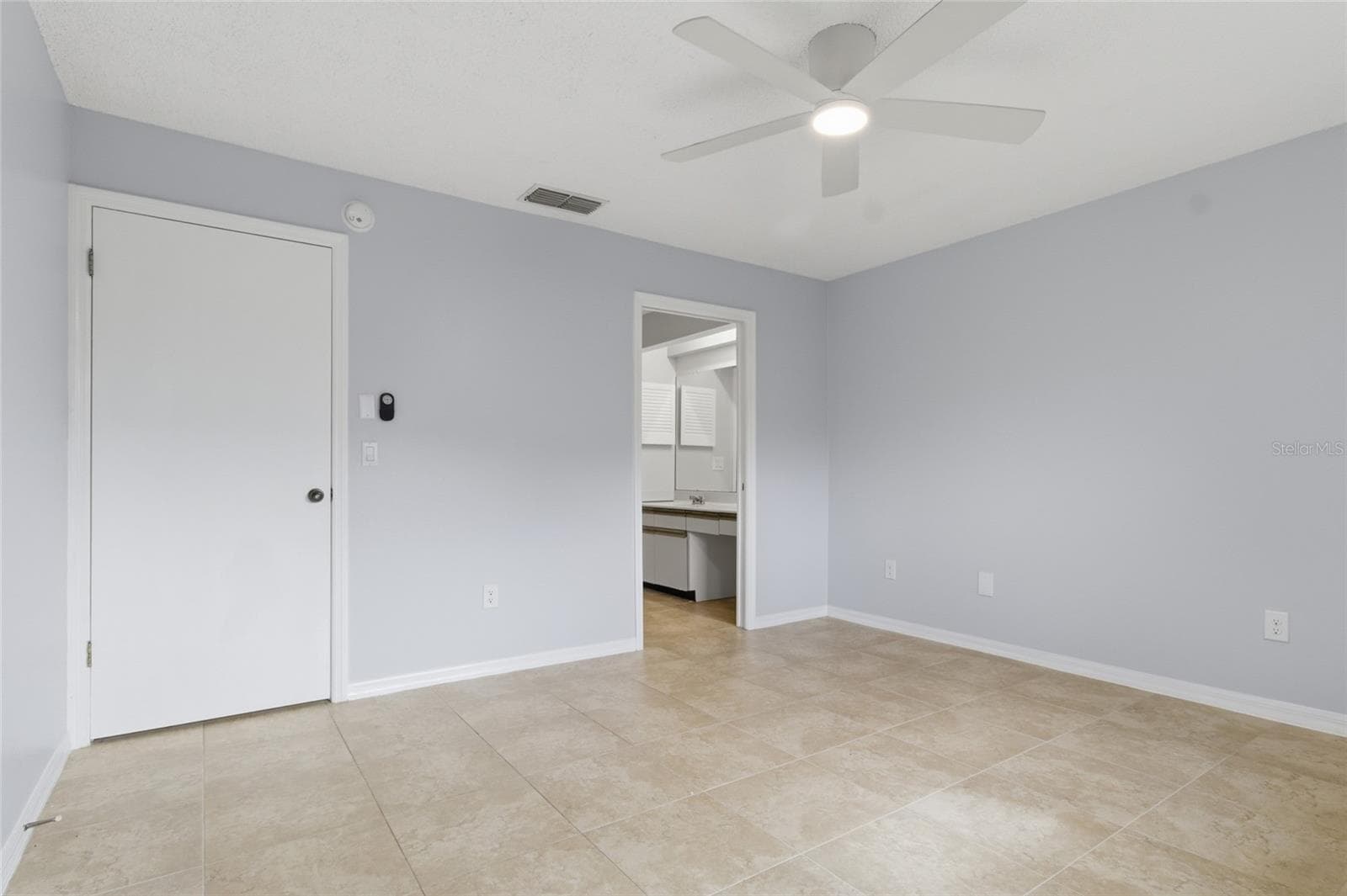 Primary Bdrm with ensuite bath - 2701 COUNTRYSIDE BLVD #102, CLEARWATER