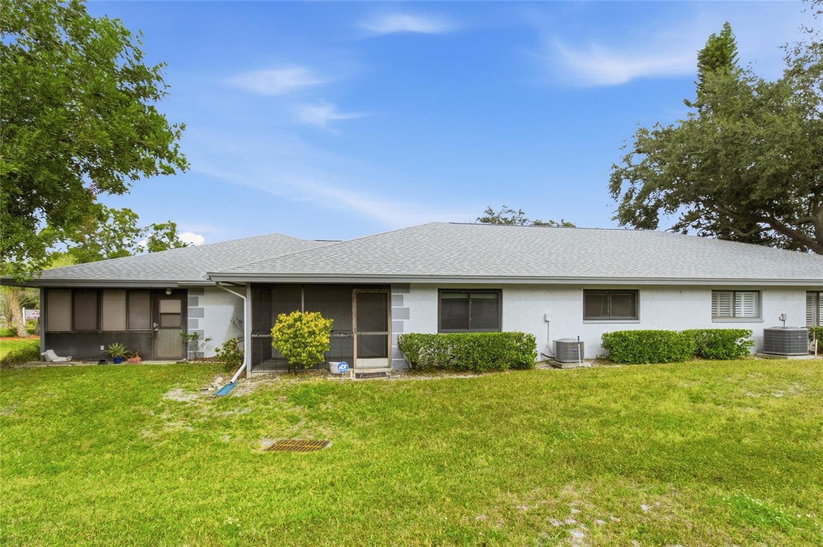 Exterior rear - 2701 COUNTRYSIDE BLVD #102, CLEARWATER