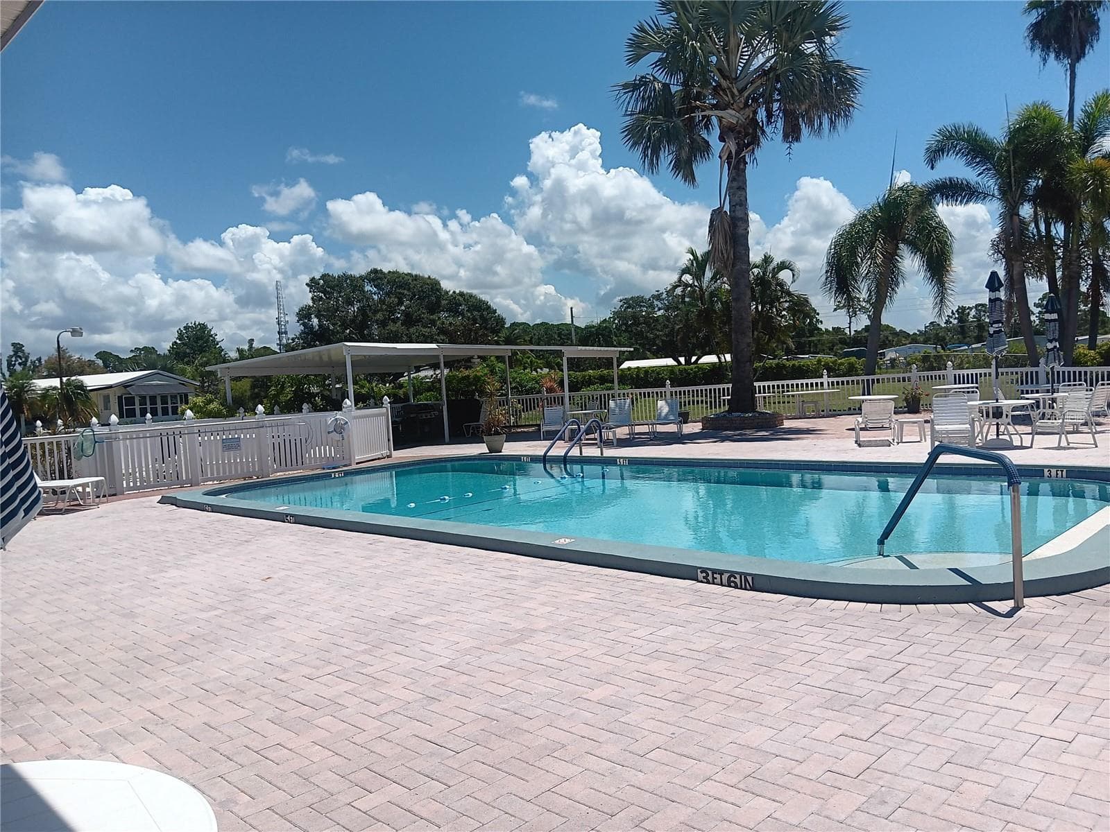 Come on in !!  The water's fine. - 348 TROPIC DR, OSPREY