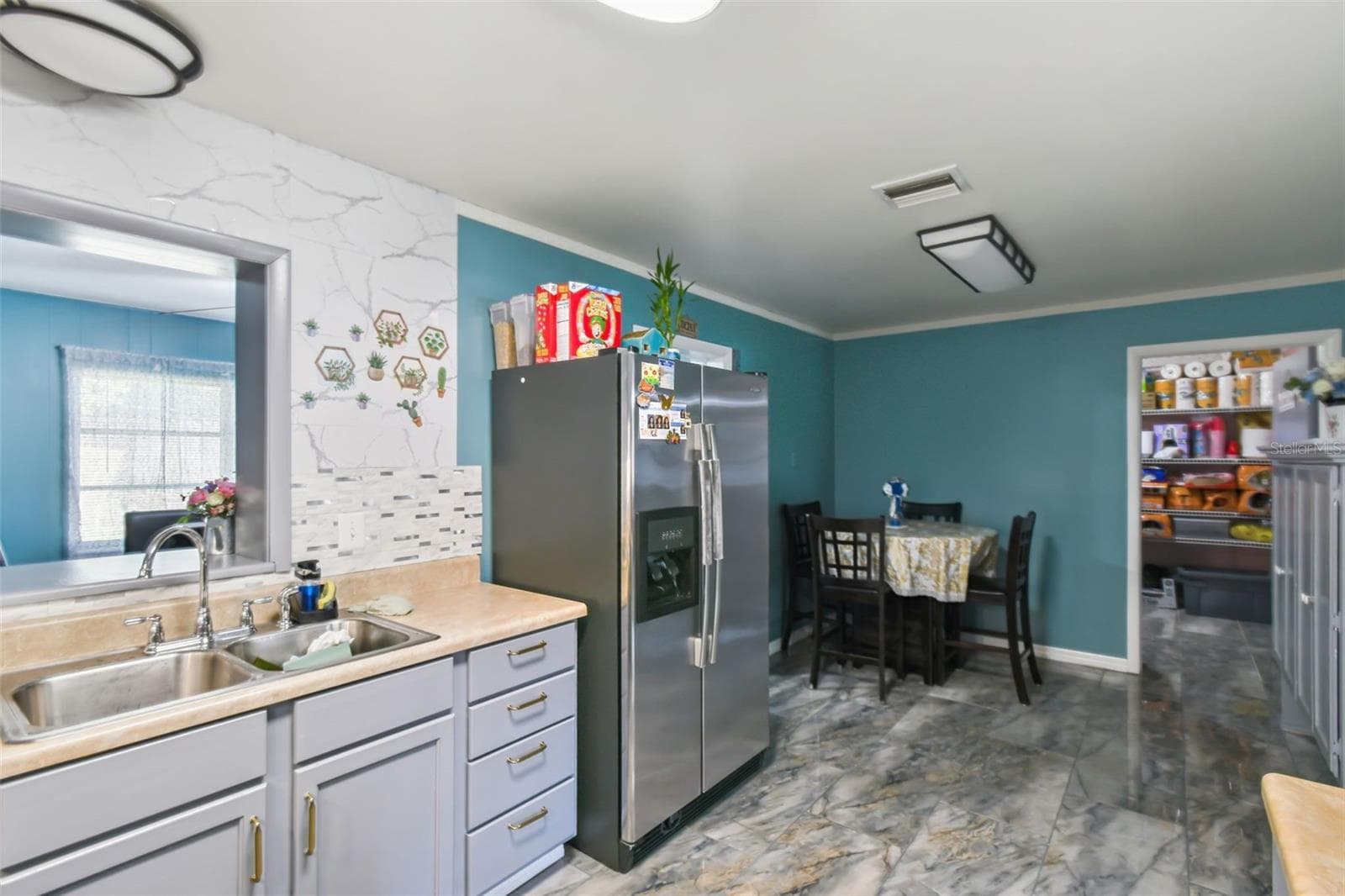 Single Family Residence at 25309 CARNOUSTIE DR, SORRENTO, photo 10 of 49