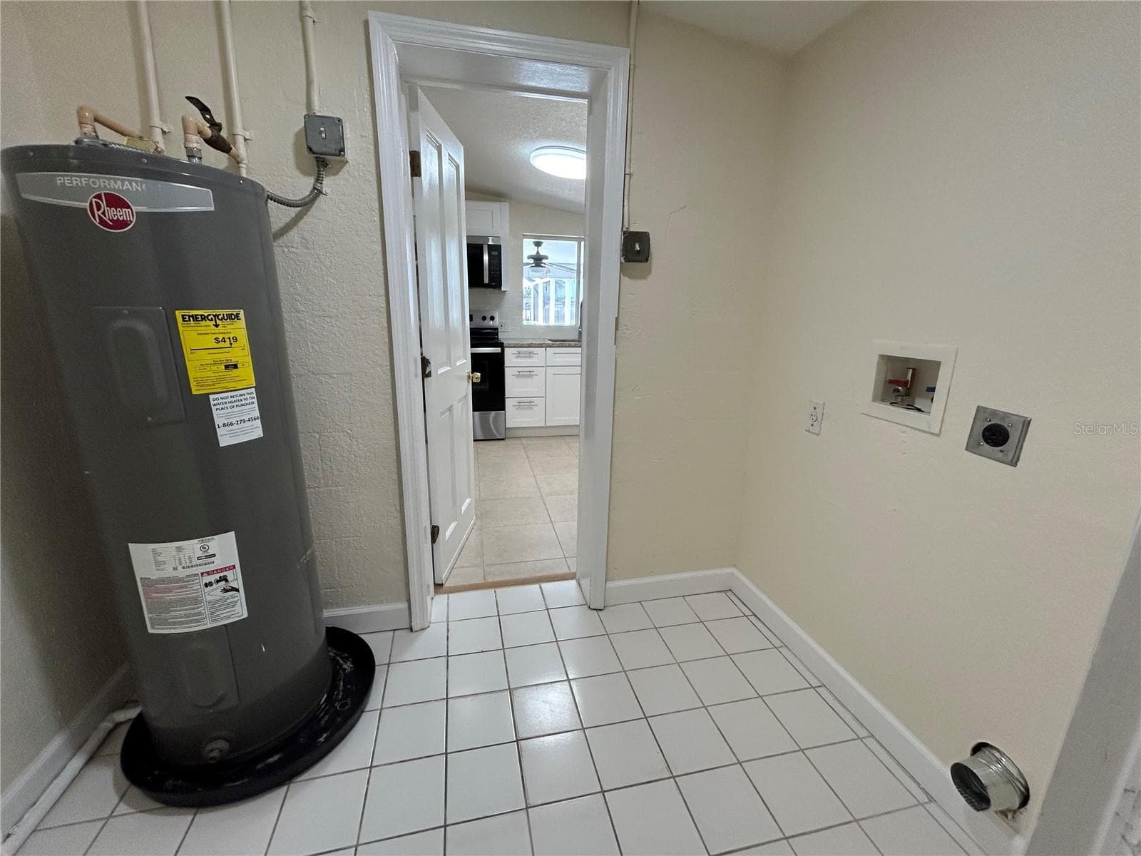 LAUN RM OFF KITC - 4127 GARDNER DR, PORT CHARLOTTE