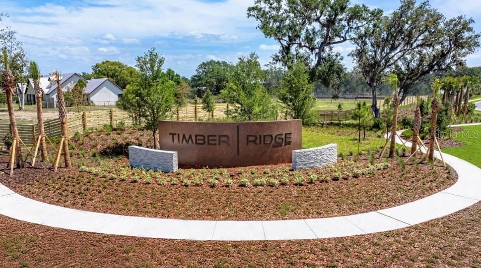 Timber Ridge Community Entrance - 3328 LUMBER FALLS DR, PLANT CITY