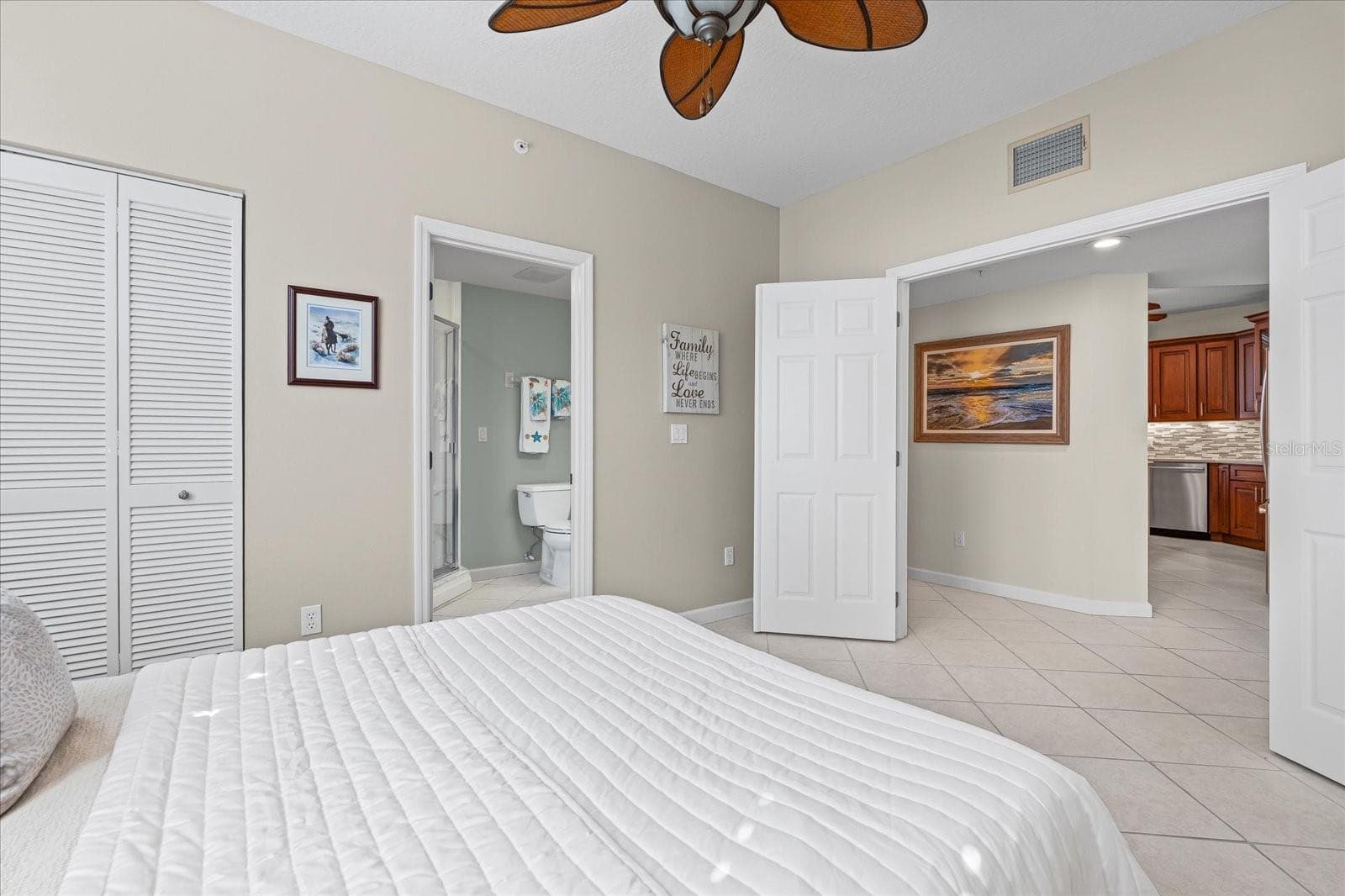 Condominium at 1260 DOLPHIN BAY WAY #404, SARASOTA, photo 33 of 51