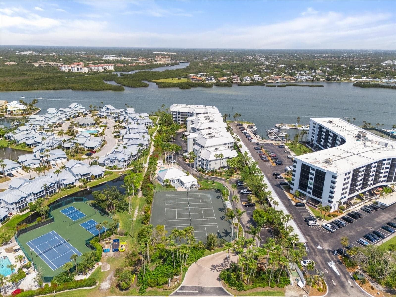 Condominium at 1260 DOLPHIN BAY WAY #404, SARASOTA, photo 38 of 51