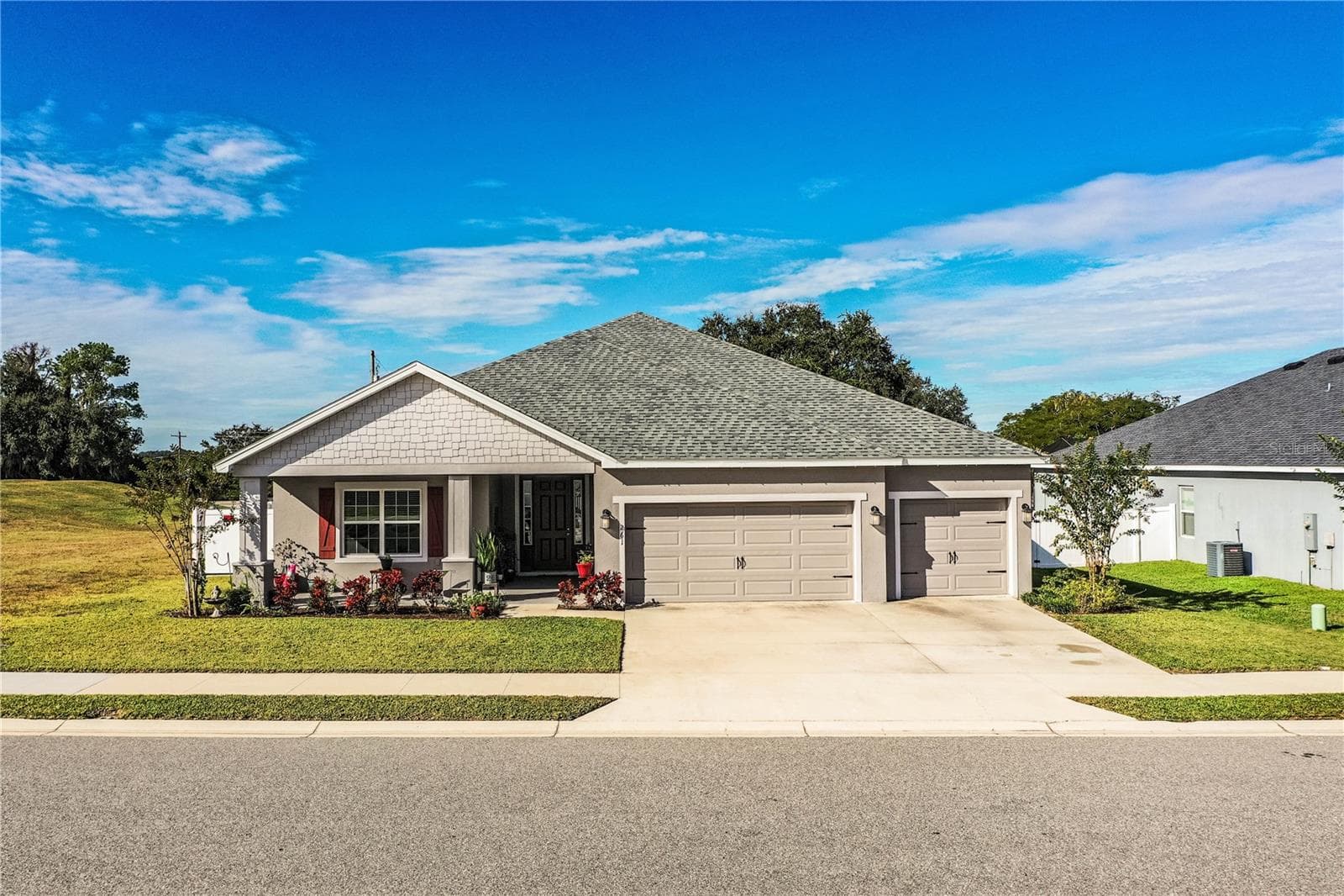 261 WALKERS POINT DR