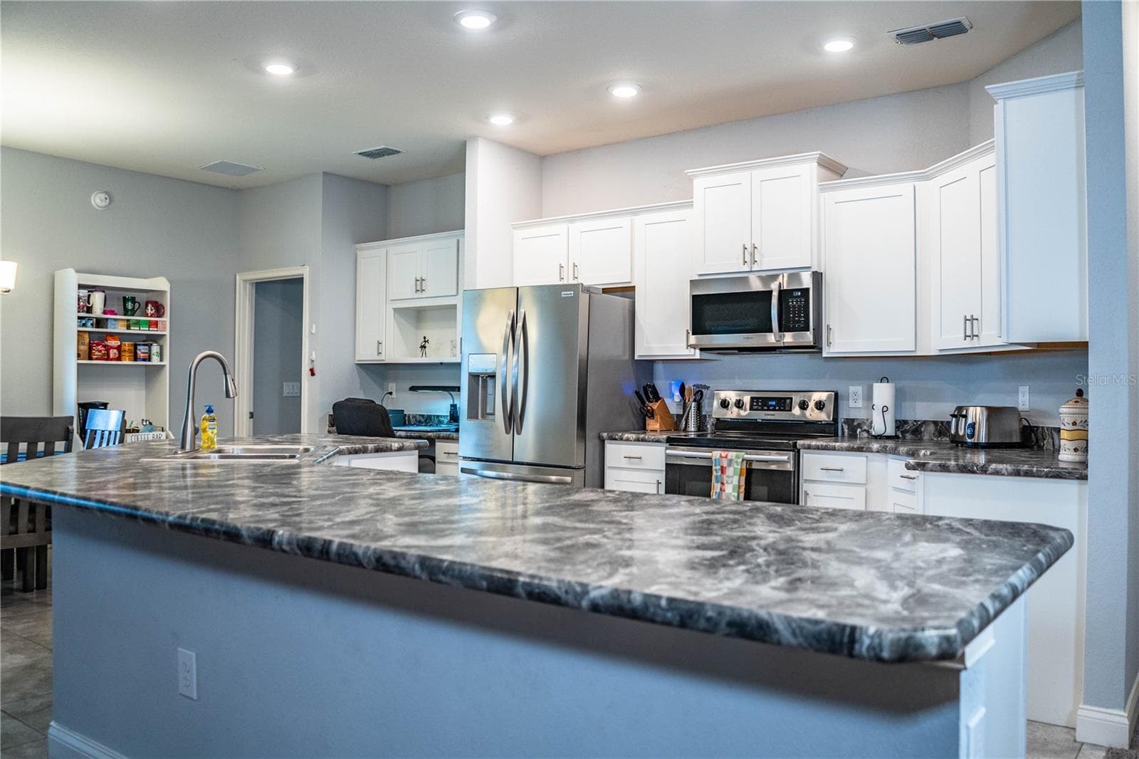 Kitchen - 261 WALKERS POINT DR, AUBURNDALE