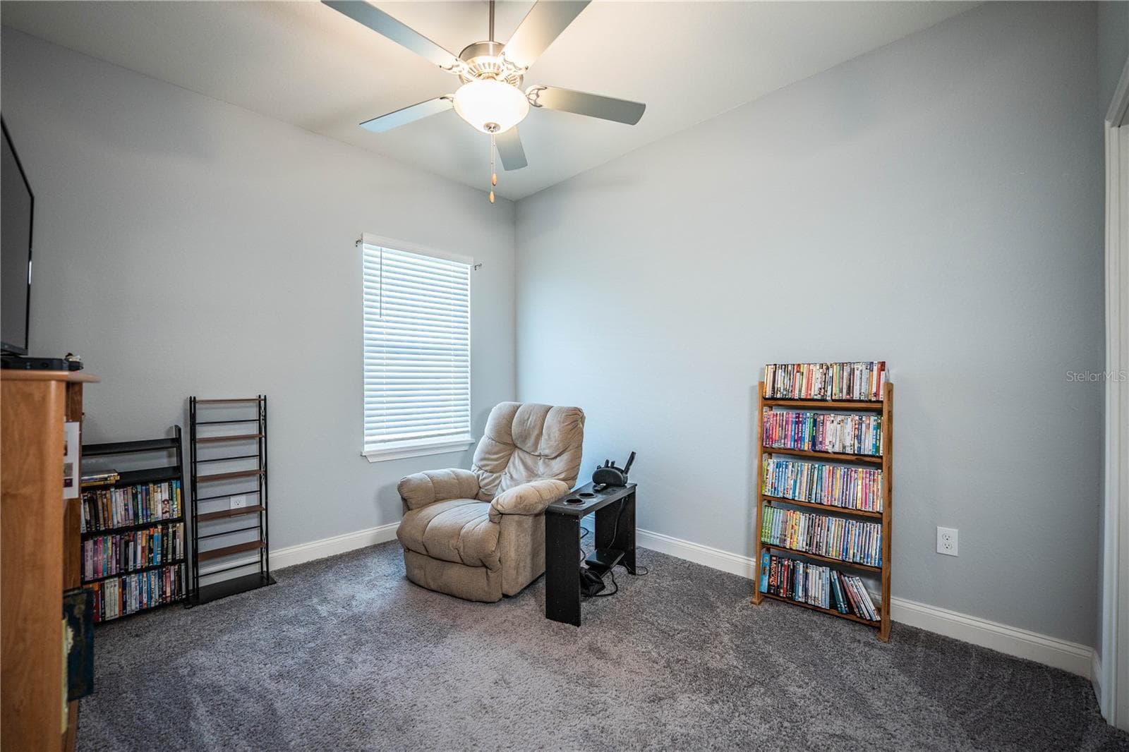 Guest bedroom - 261 WALKERS POINT DR, AUBURNDALE