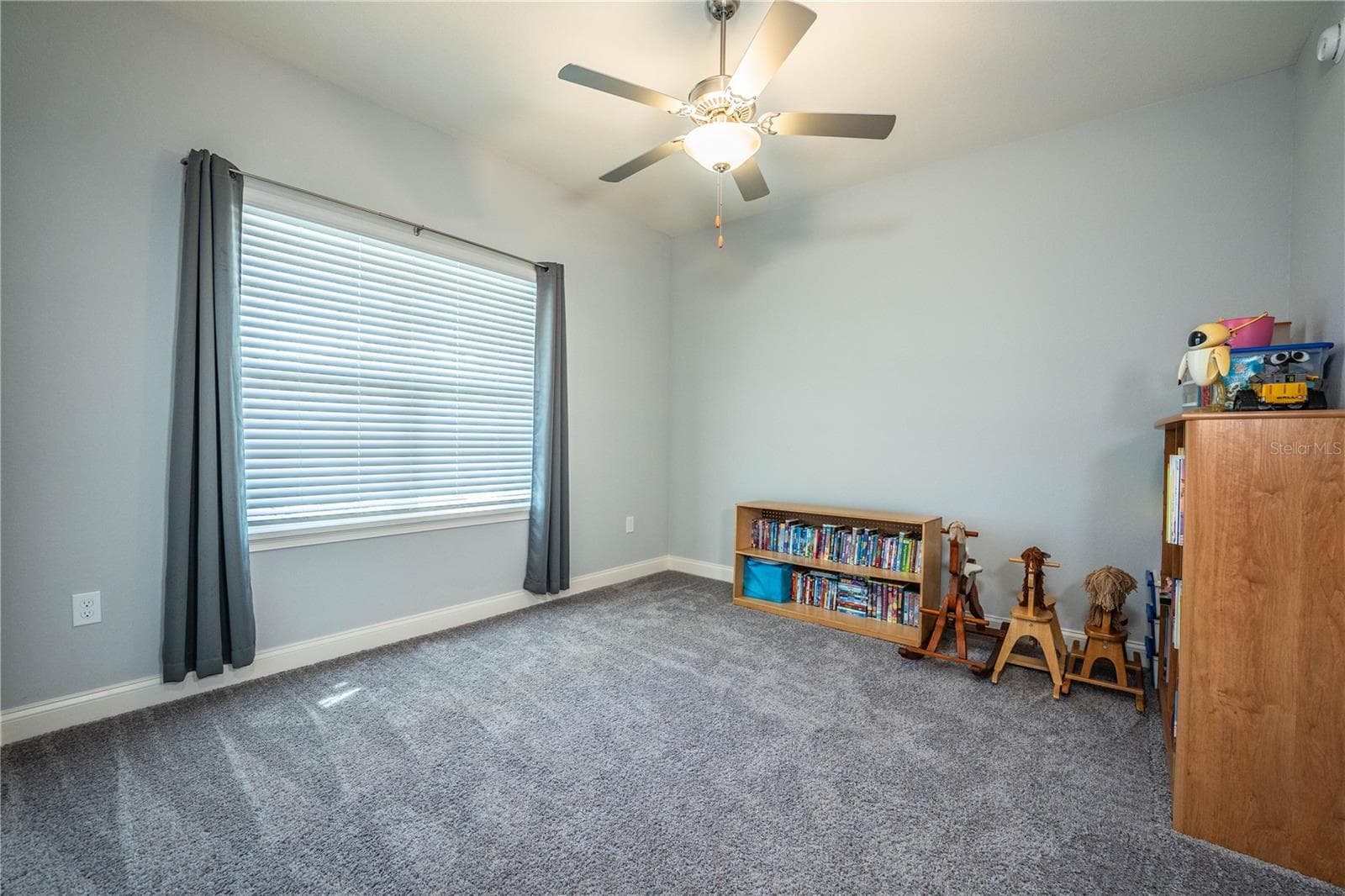 Guest bedroom - 261 WALKERS POINT DR, AUBURNDALE