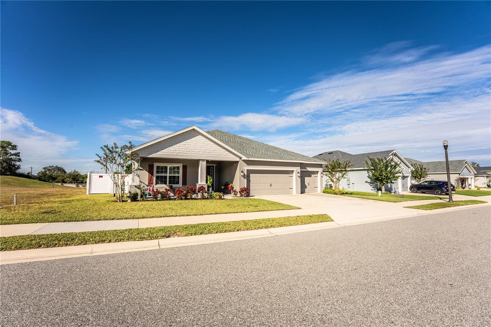 Front of home - 261 WALKERS POINT DR, AUBURNDALE