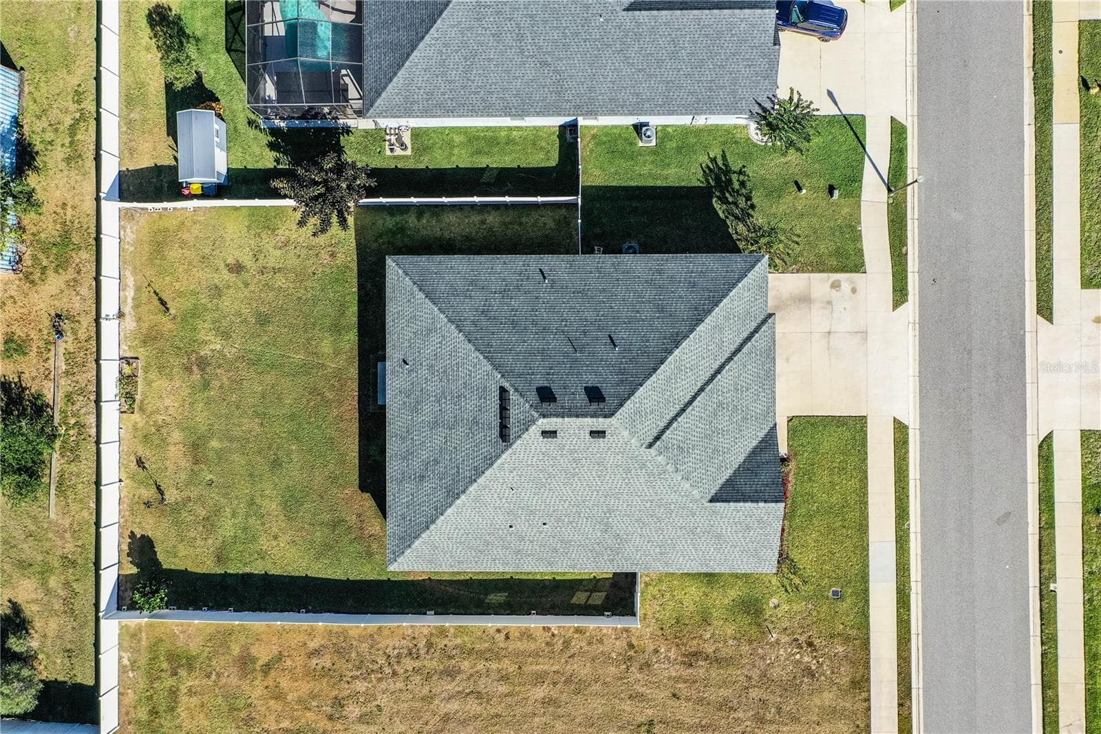 Aerial directly overhead - 261 WALKERS POINT DR, AUBURNDALE
