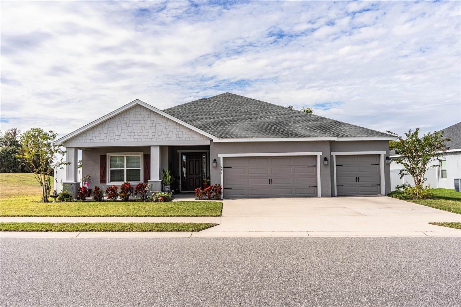 Front of home - 261 WALKERS POINT DR, AUBURNDALE
