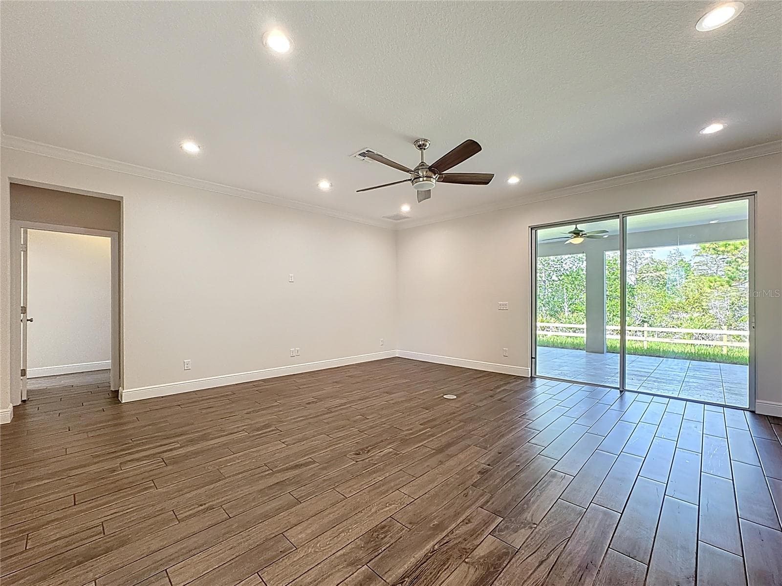 Single Family Residence at 3110 CARNEGIE AVE, ORLANDO, photo 14 of 71