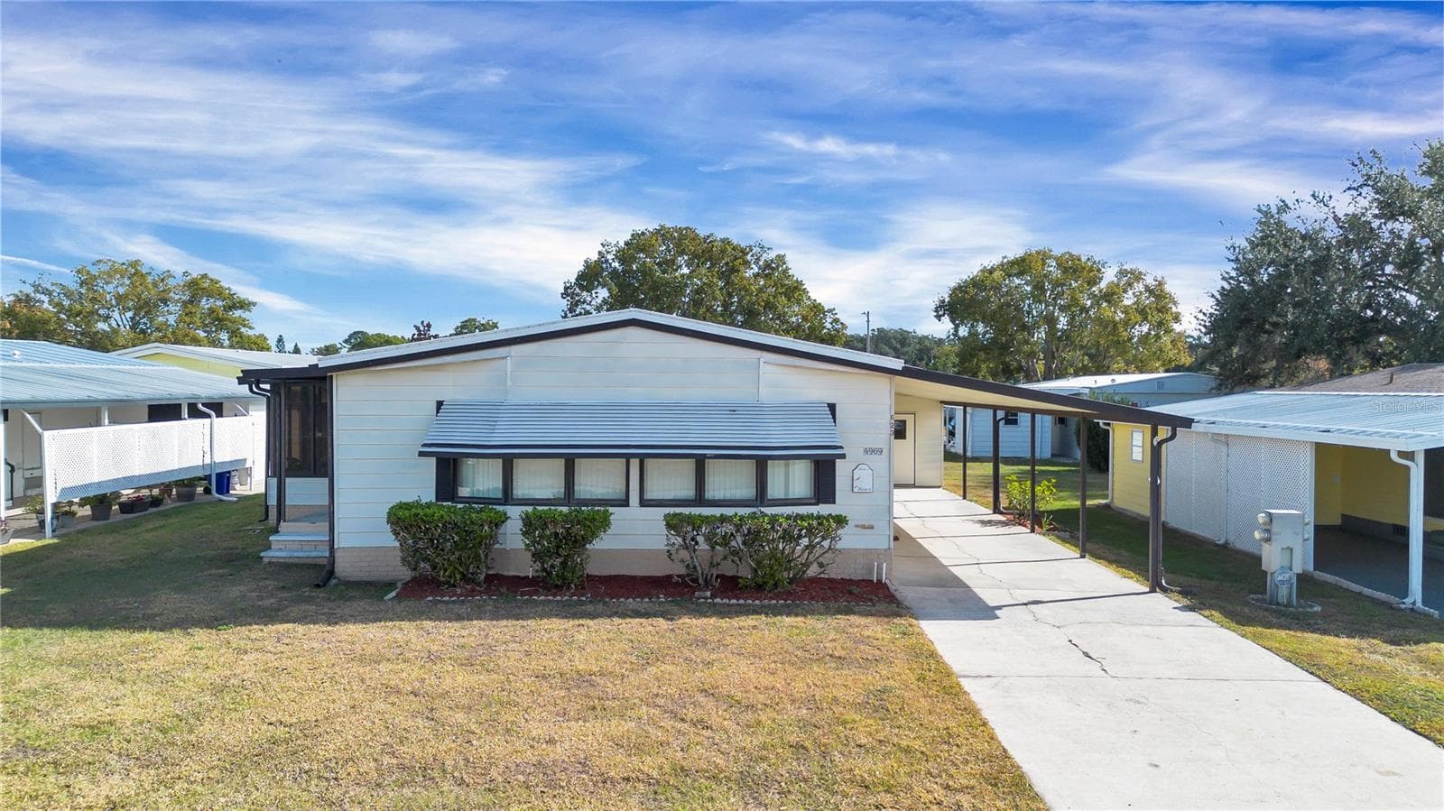 4969 FOXWOOD LAKE DR