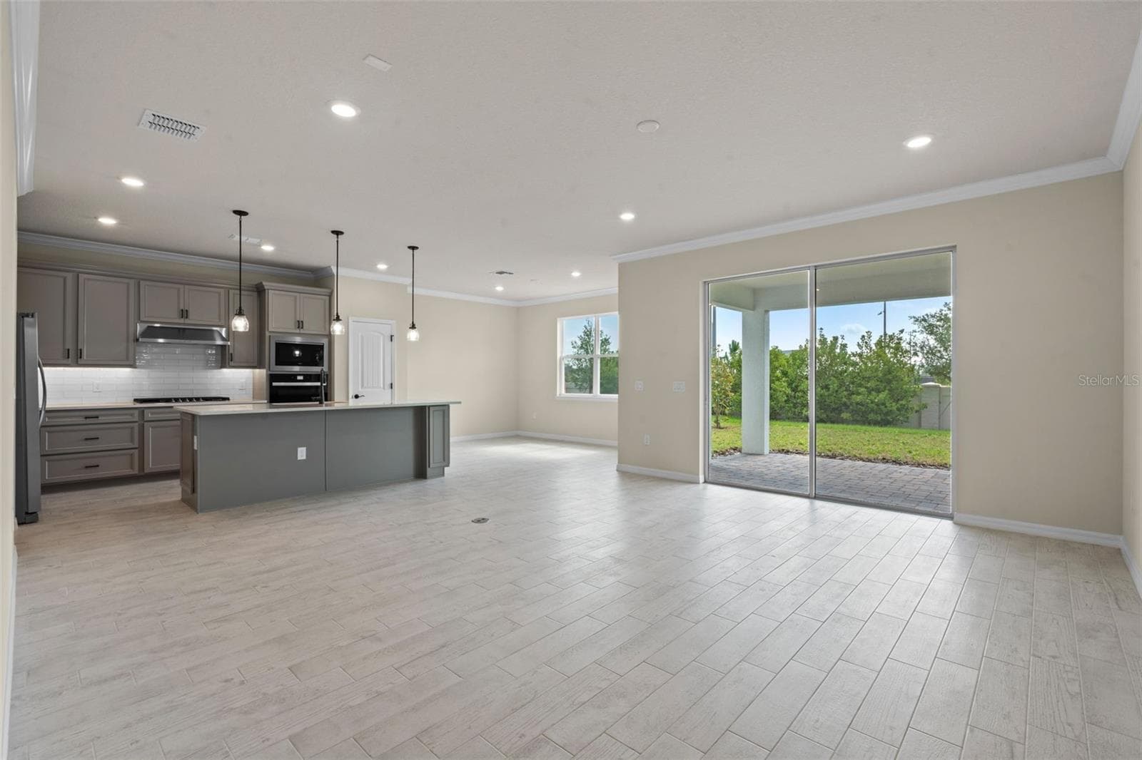 Single Family Residence at 10245 PARK ESTATES AVE, ORLANDO, photo 3 of 24